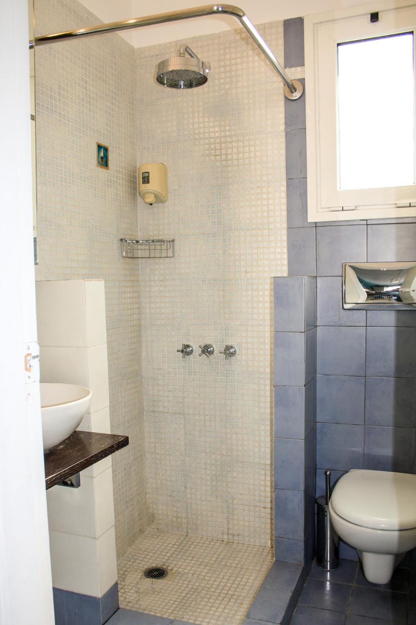 Dynasta Central Suites