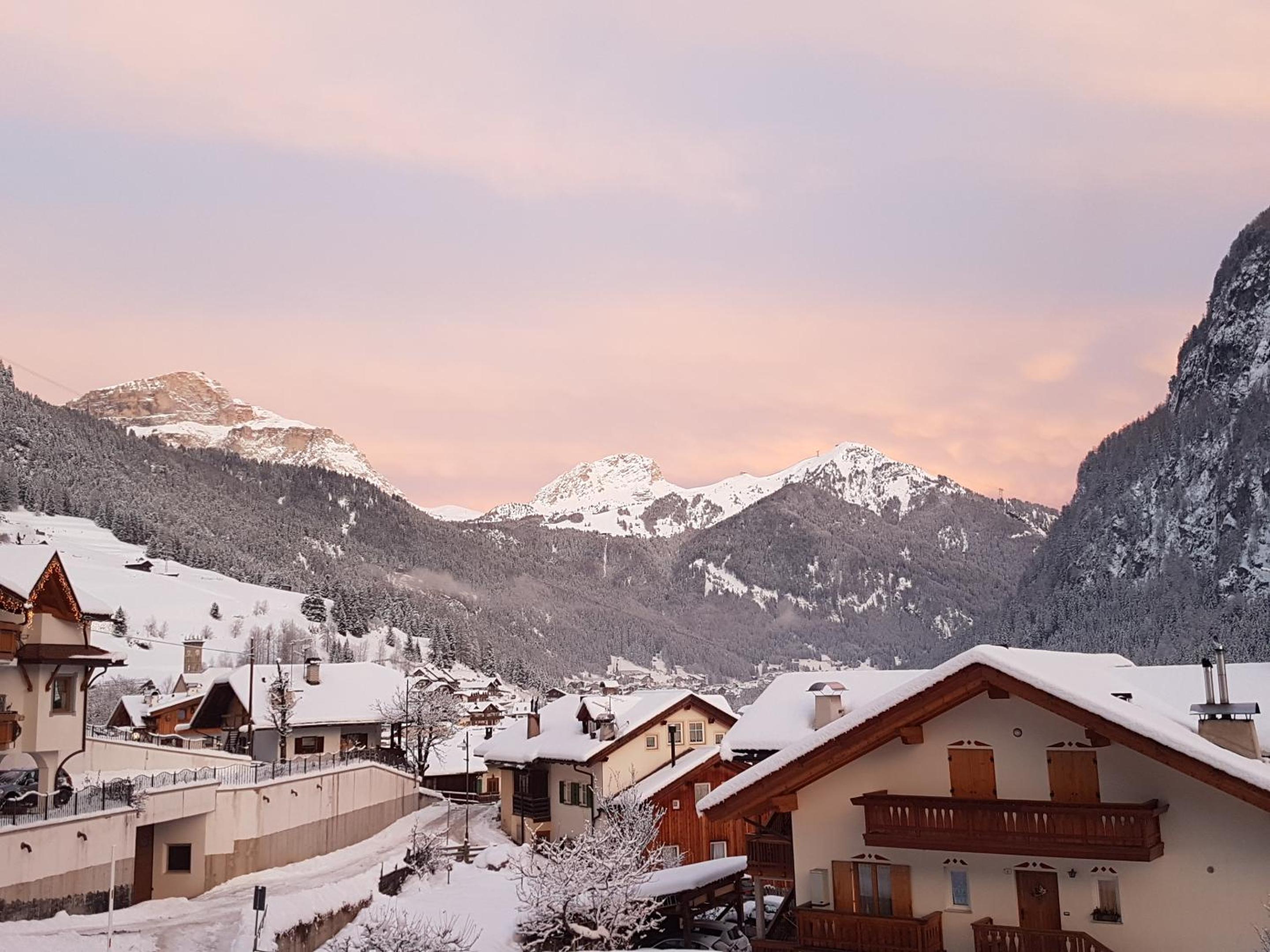 Appartamento panoramico Campitello di Fassa view 3
