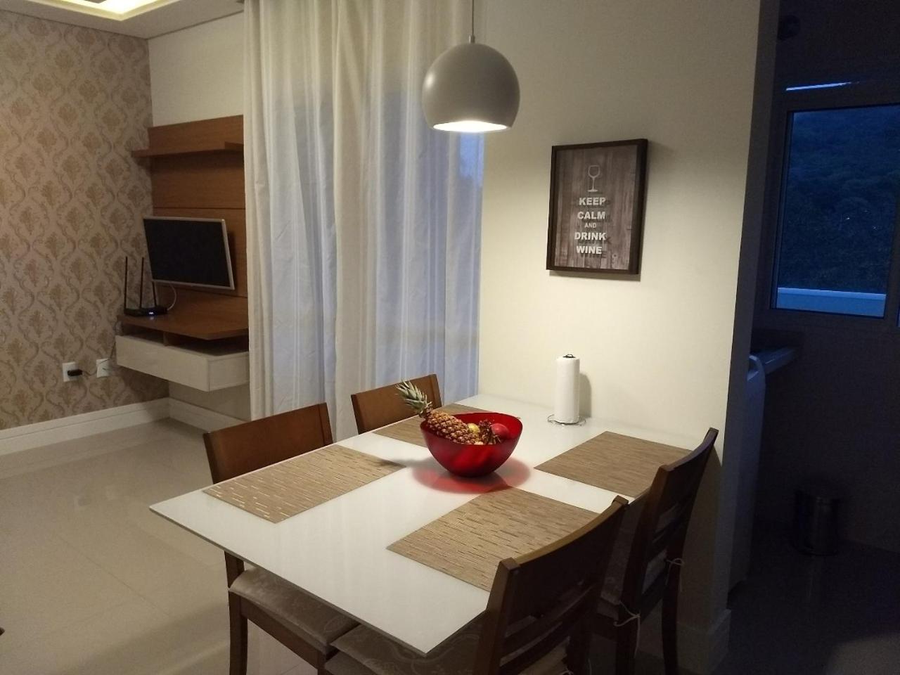 Apto Novinho na Praia de Palmas