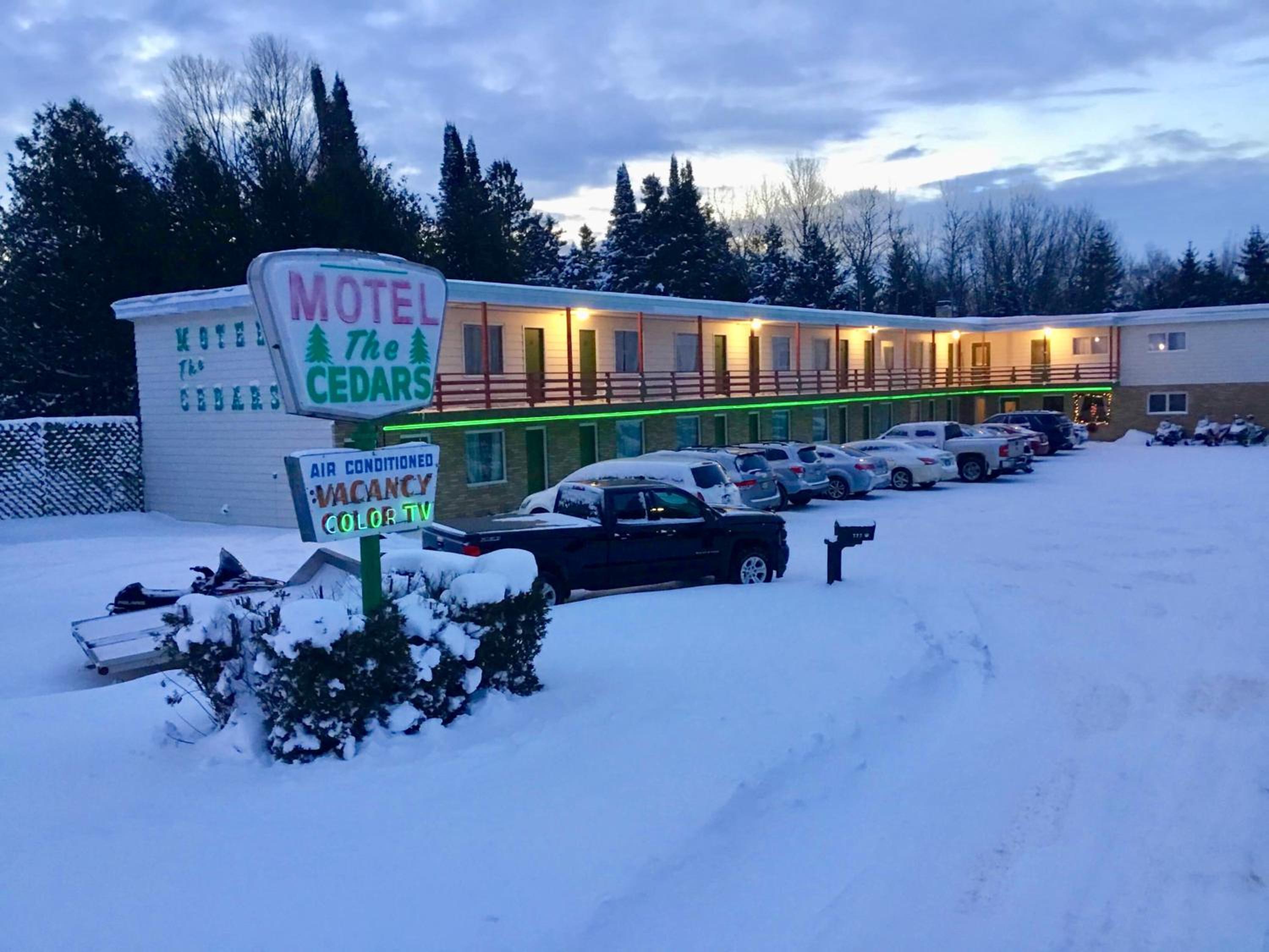 Cedars Motel