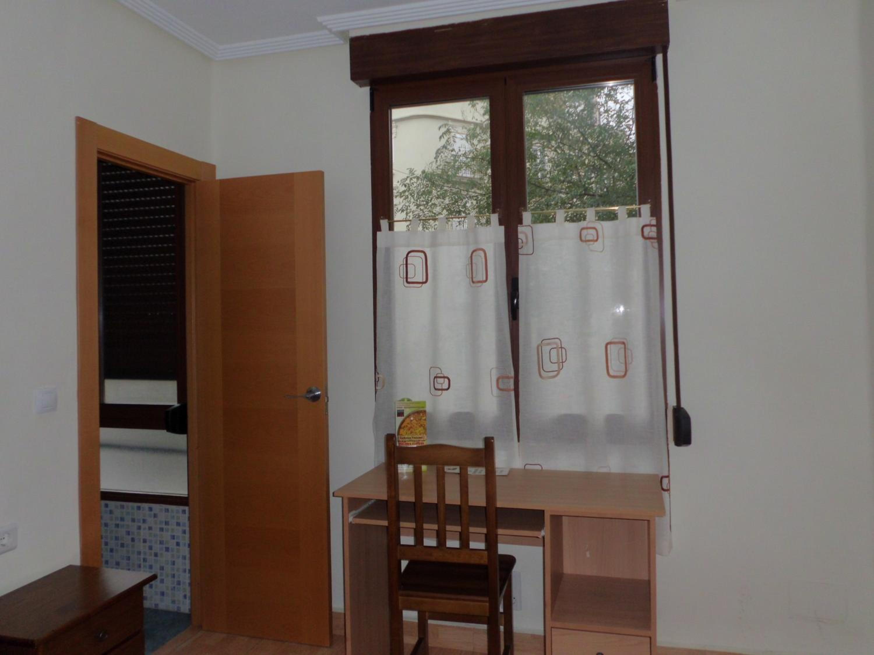 Hostal Abastos