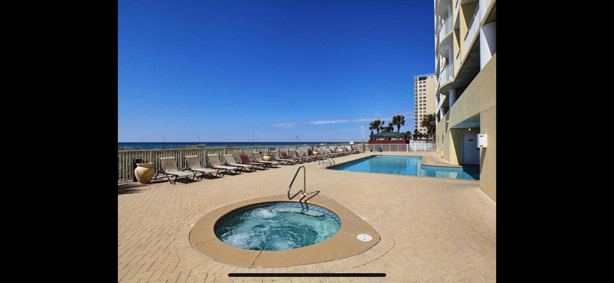 Ocean Ritz - Family Tides - sleeps 12 view 3