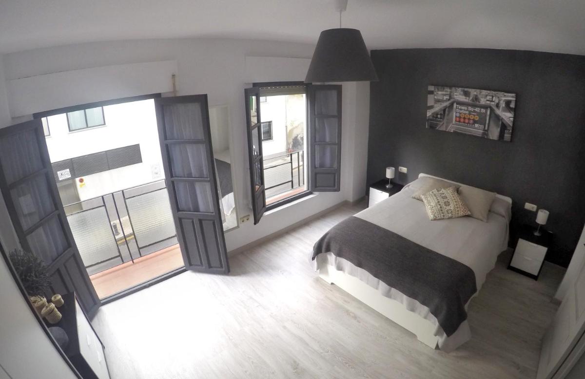 APARTAMENTO CRiSTO DE LA YEDRA CON PARKING photo 4