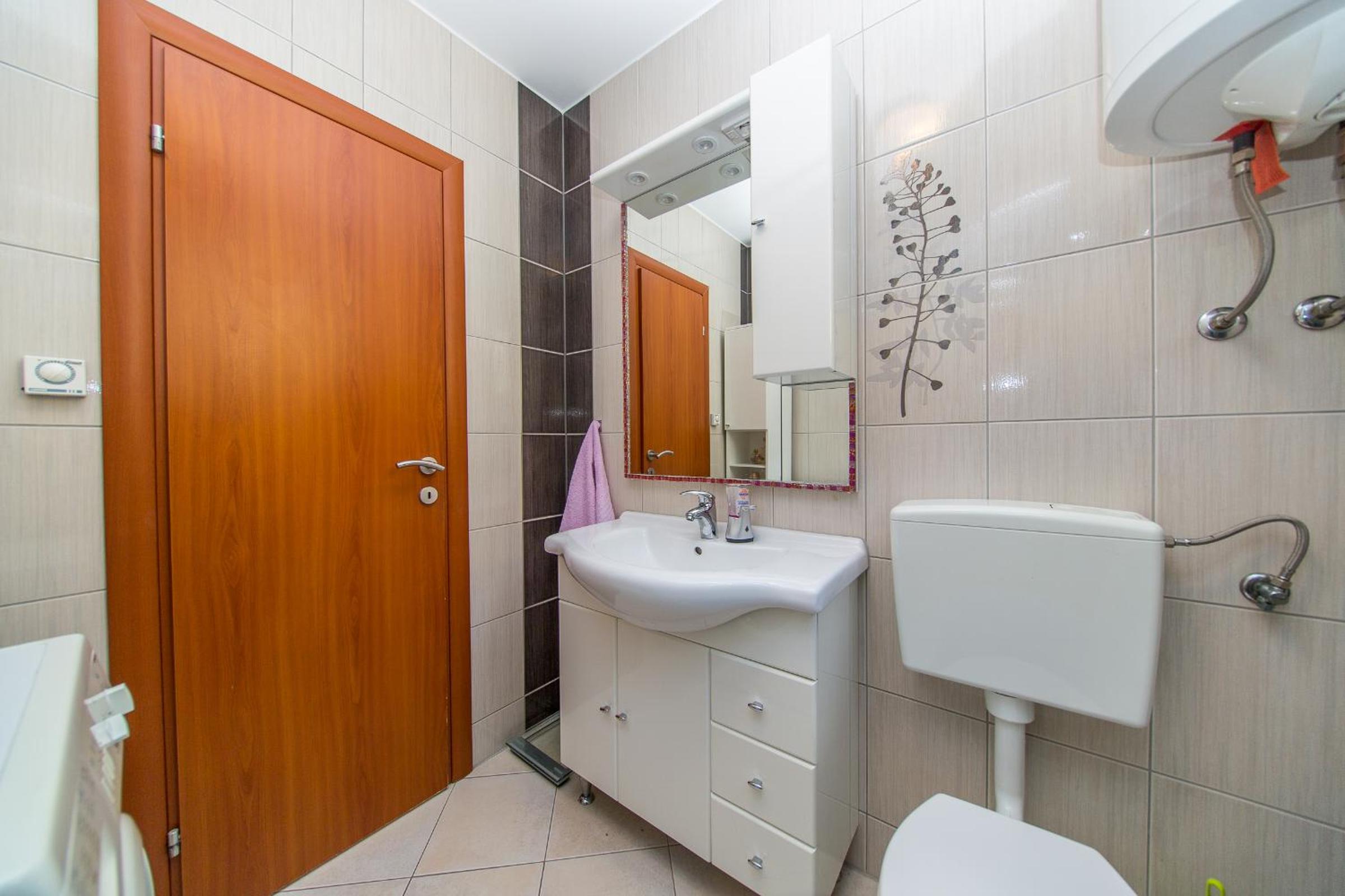 Apartment Luni