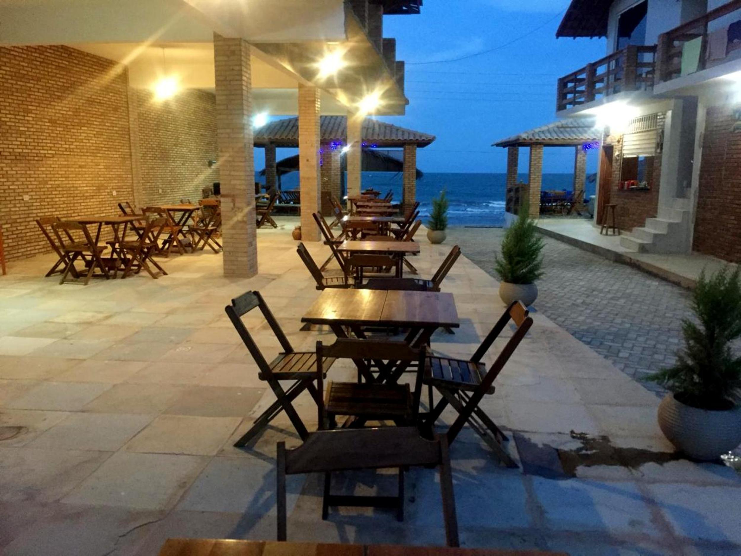 Pousada e Restaurante Altas Horas Beach