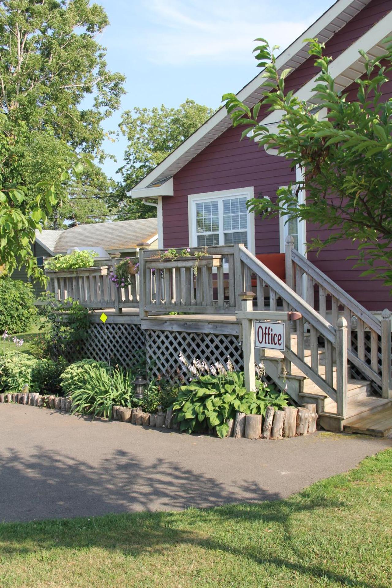 Avonlea Cottages