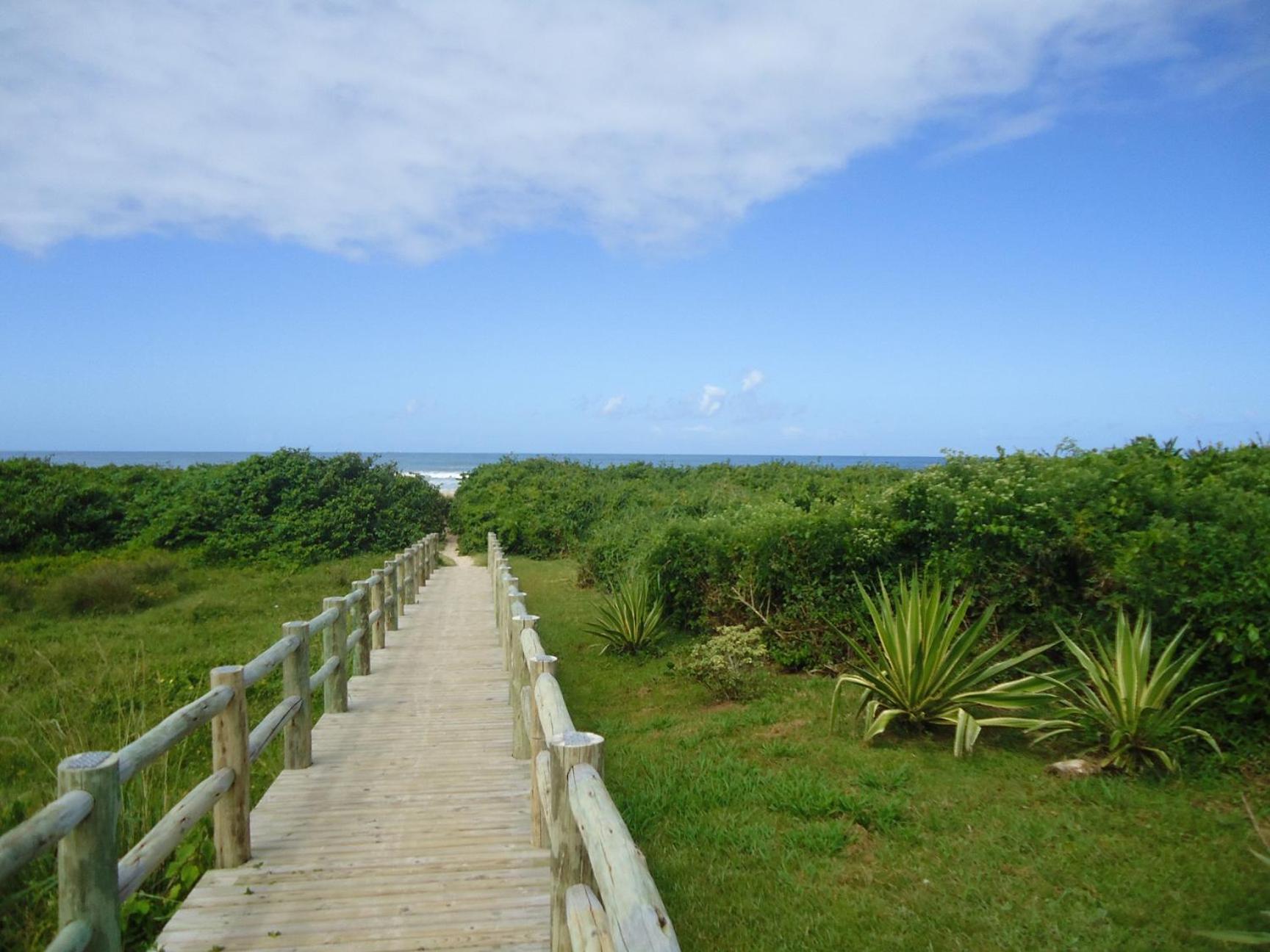 CASA 100 MTS DA PRAIA!