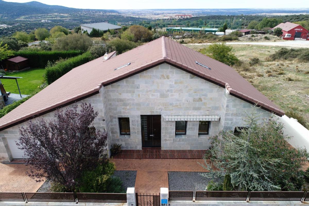 Casa El Arrebol Rural, Piscina climatizada view 2