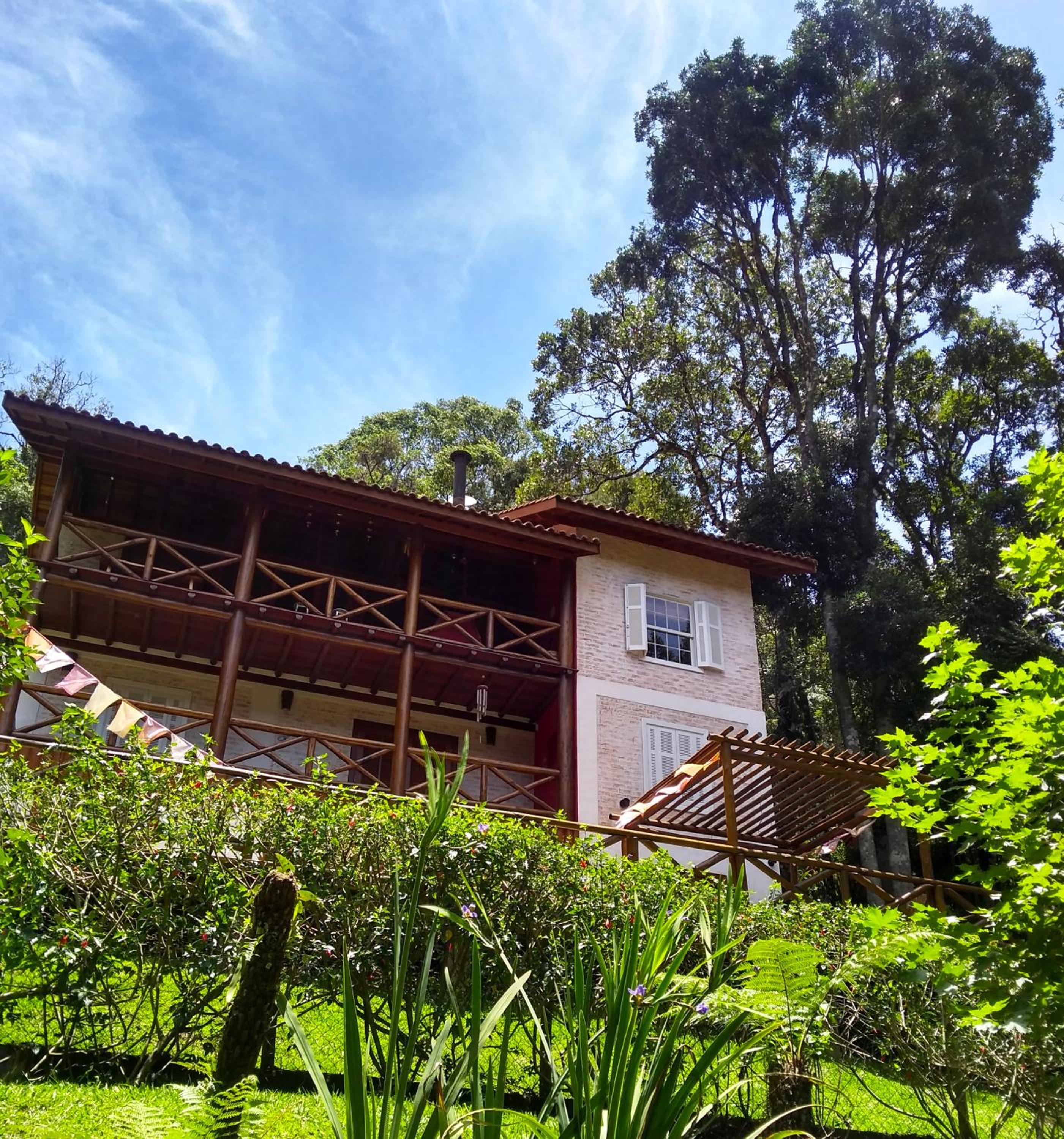 Nas Nuvens Hospedaria