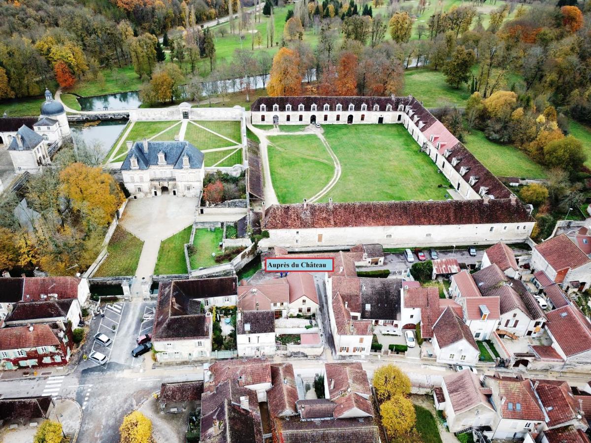 Auprès du Château