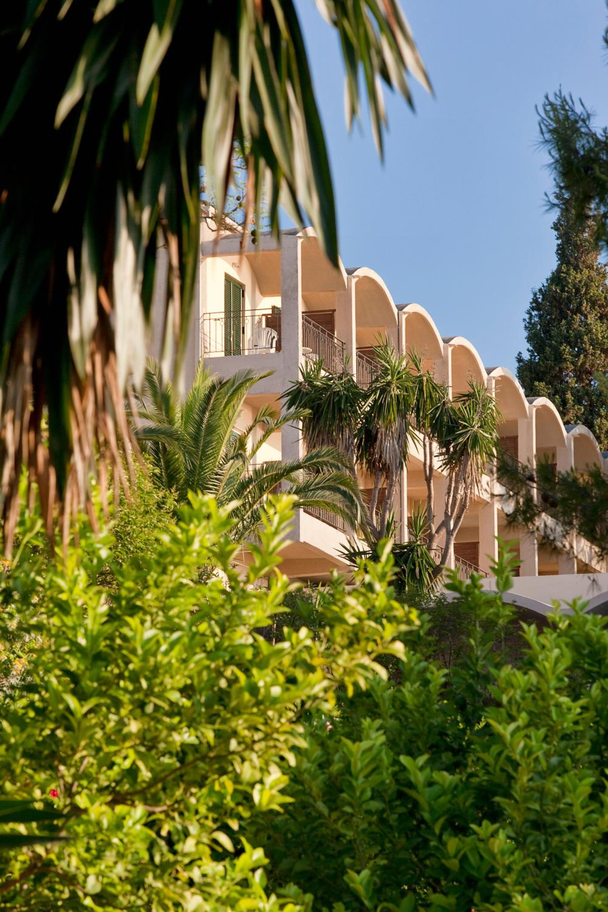 Hotel Aeolos Beach Resort - Image 1