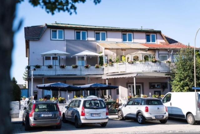Pension & Restaurant La Amalia