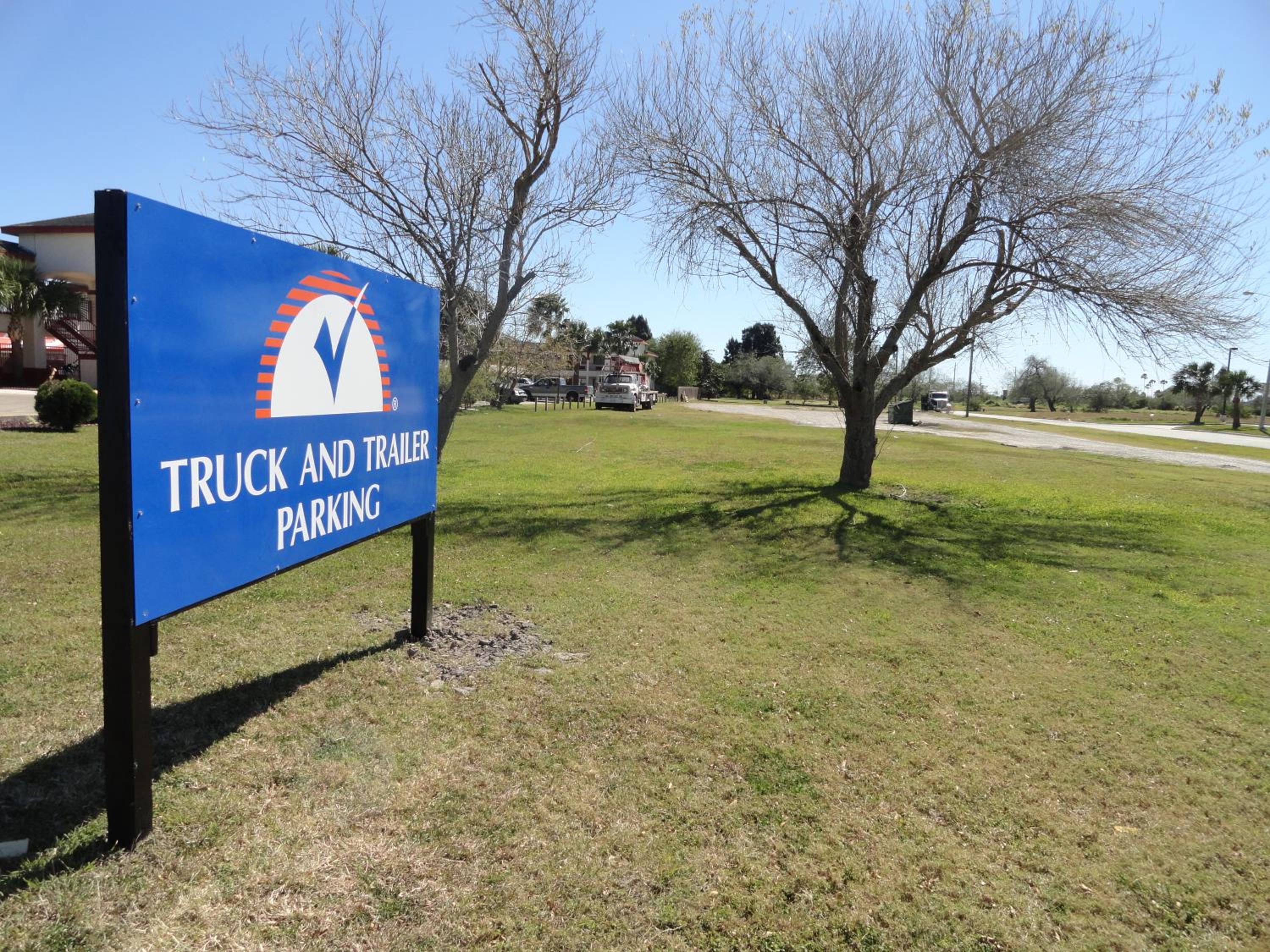 Americas Best Value Inn - Brownsville - Property Image 20