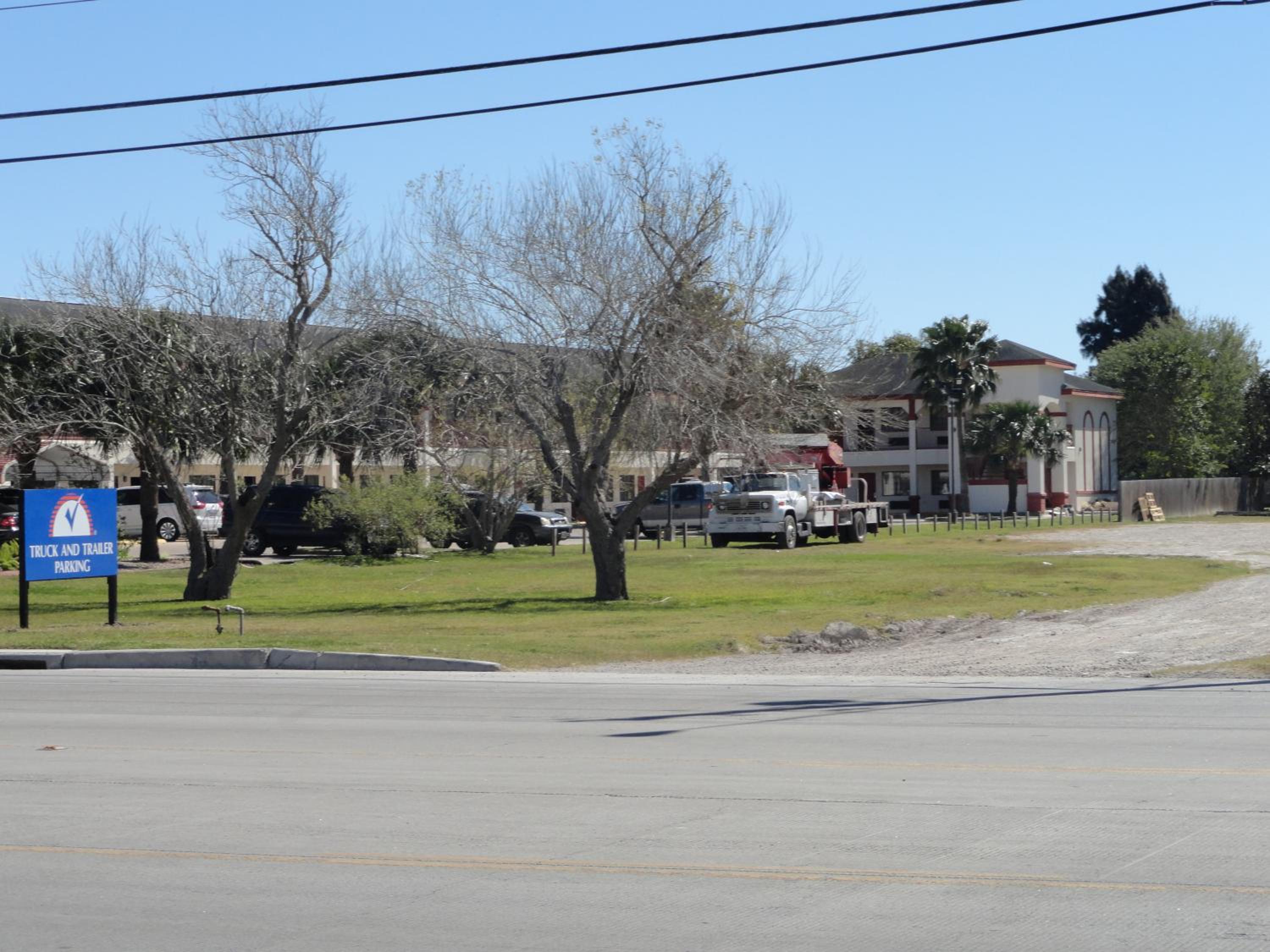 Americas Best Value Inn - Brownsville - Property Image 22