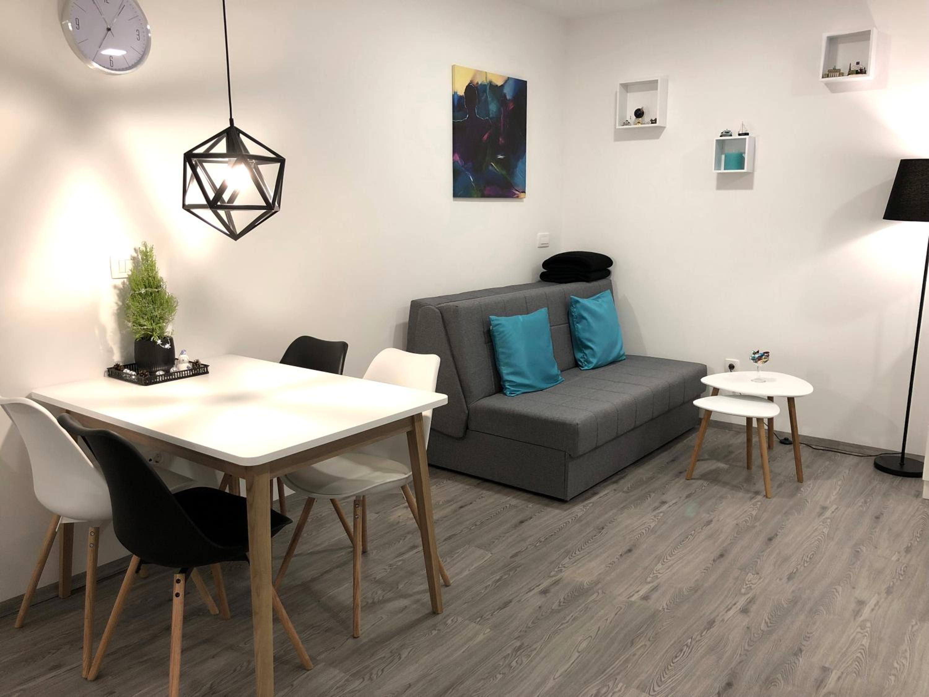 Luxury Studio Apartments view 4