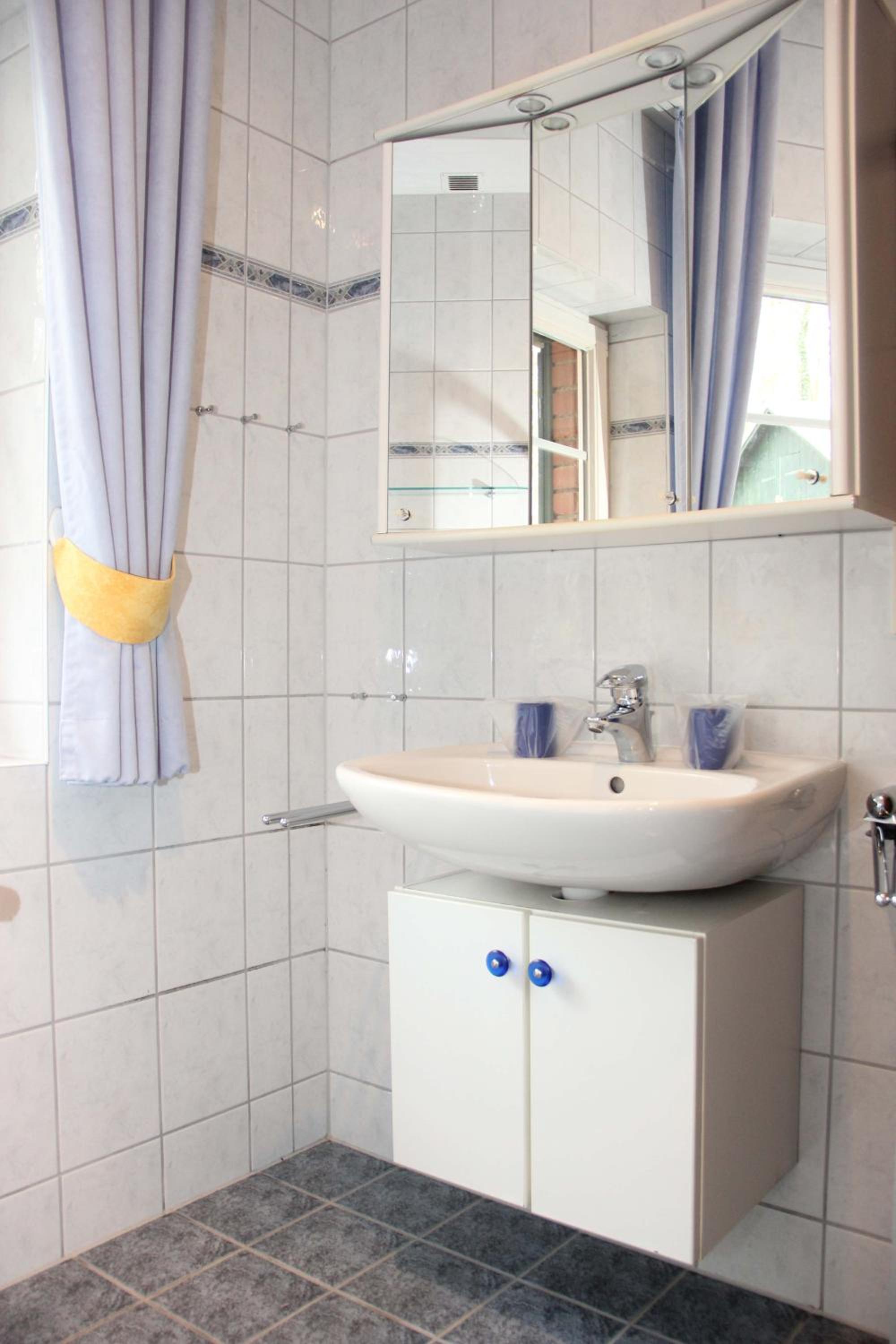 Photo 33