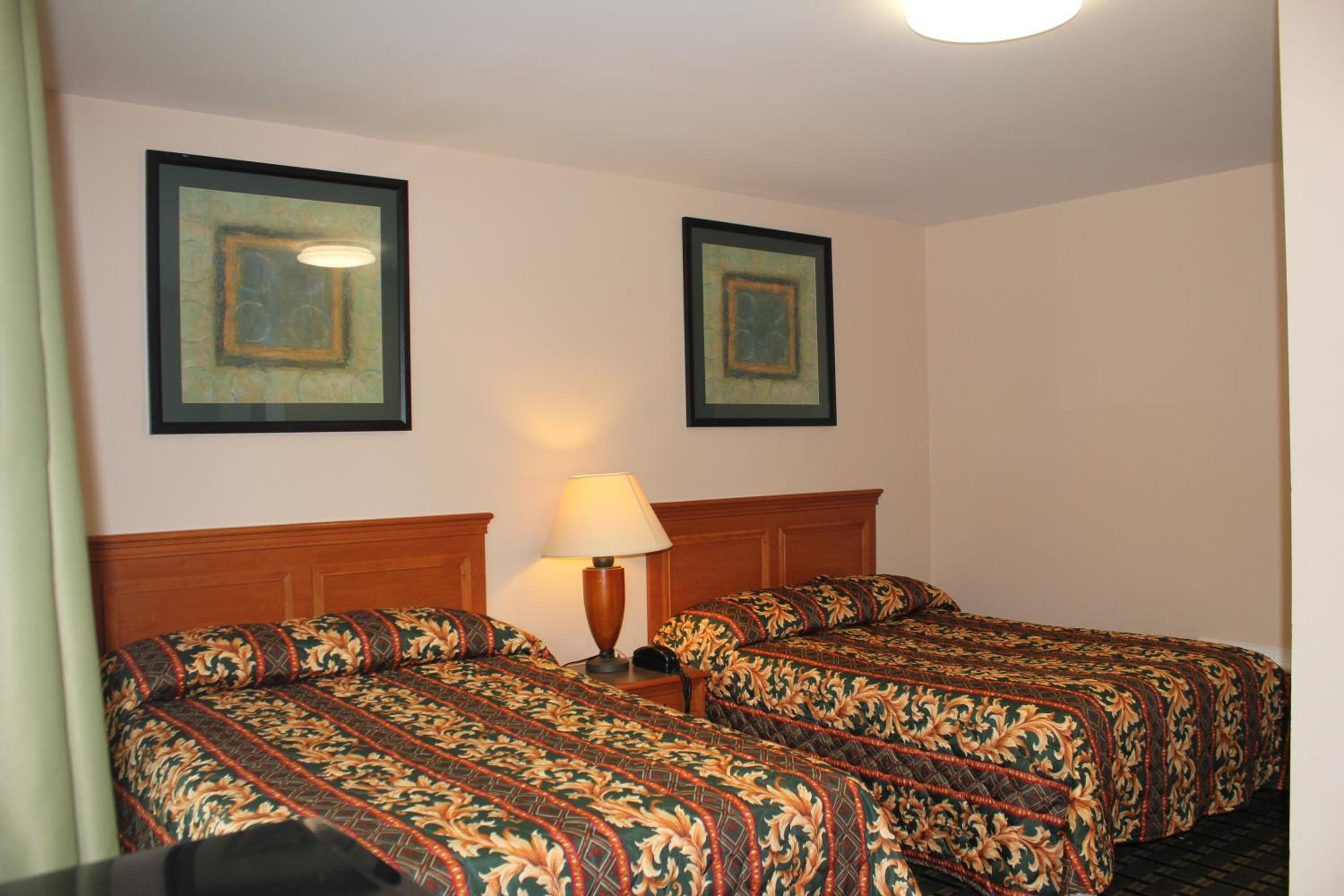 Driftwood Inn