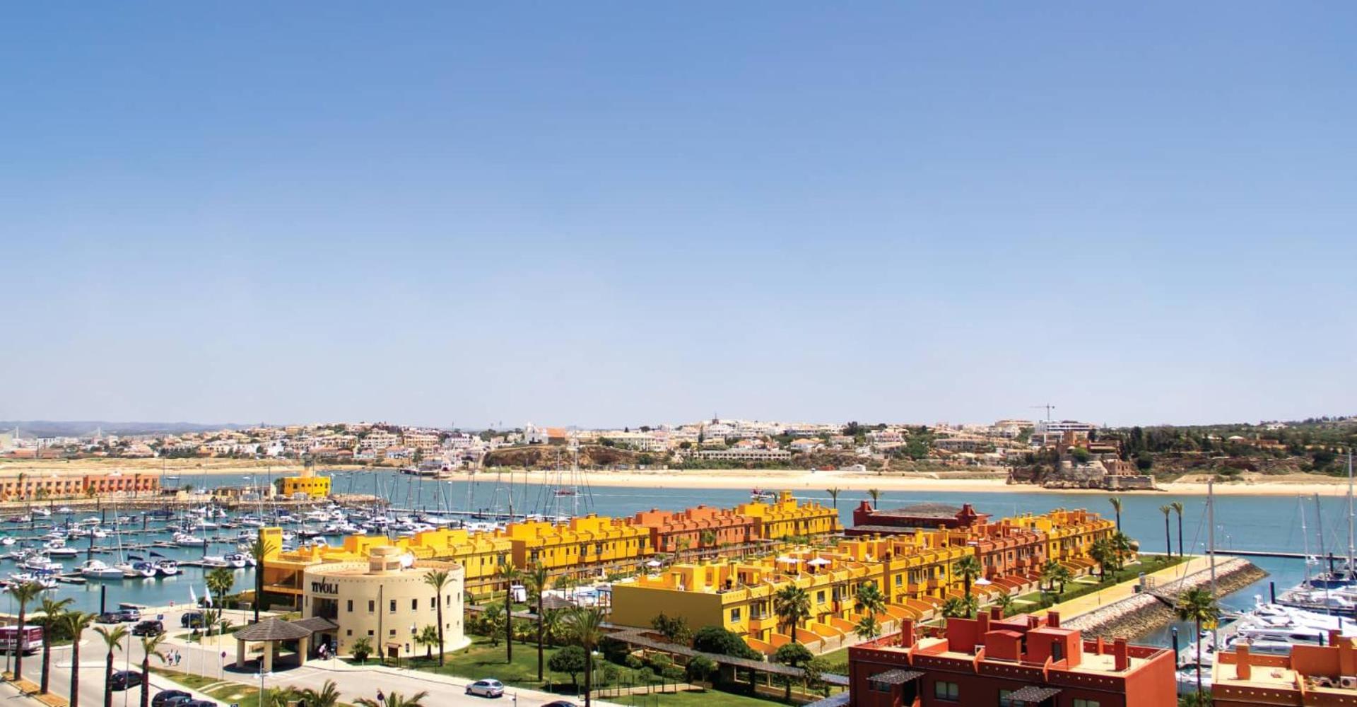 Luxury Apartment, Marina, Beach & Pool view 5