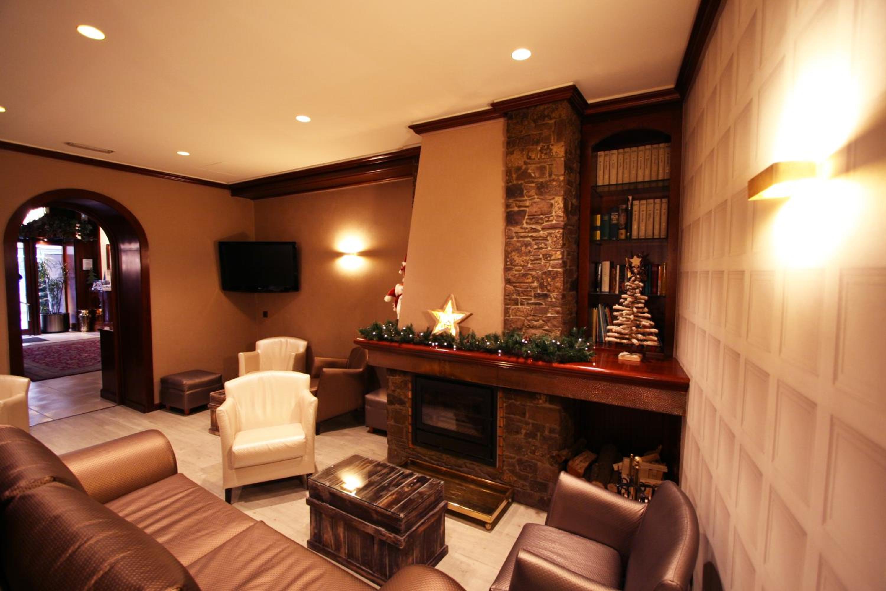 Andorra la Vella Vacations - Hotel Pyrenees - Property Image 3