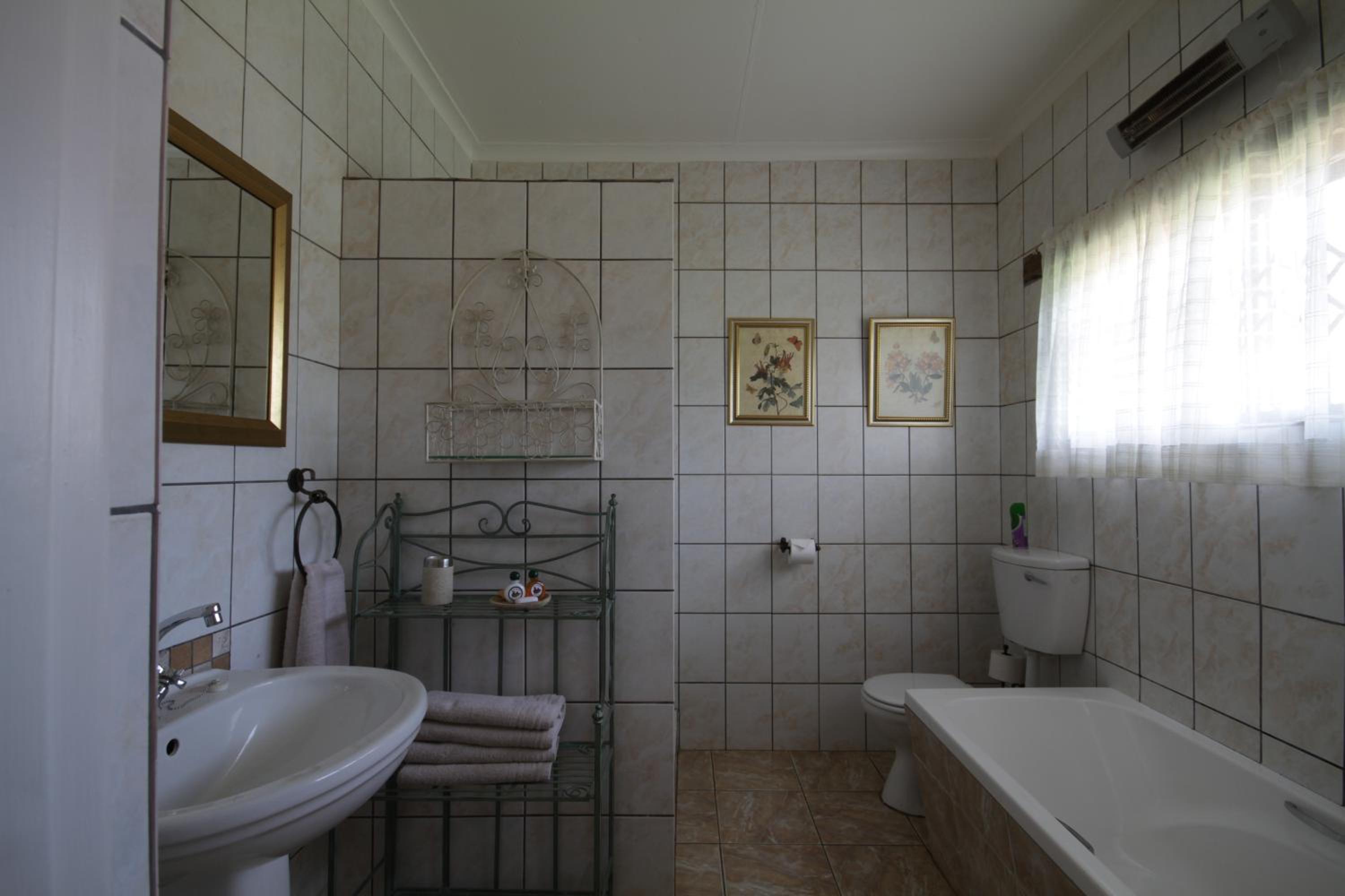 Farmhouse Lodge