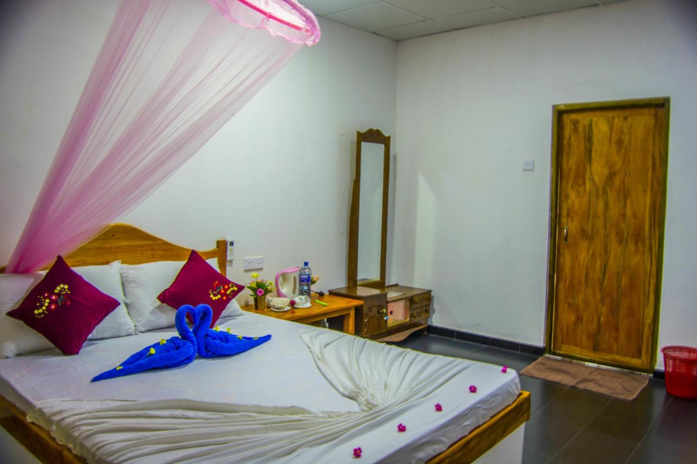 Sun Flower Homestay Sigiriya view 5