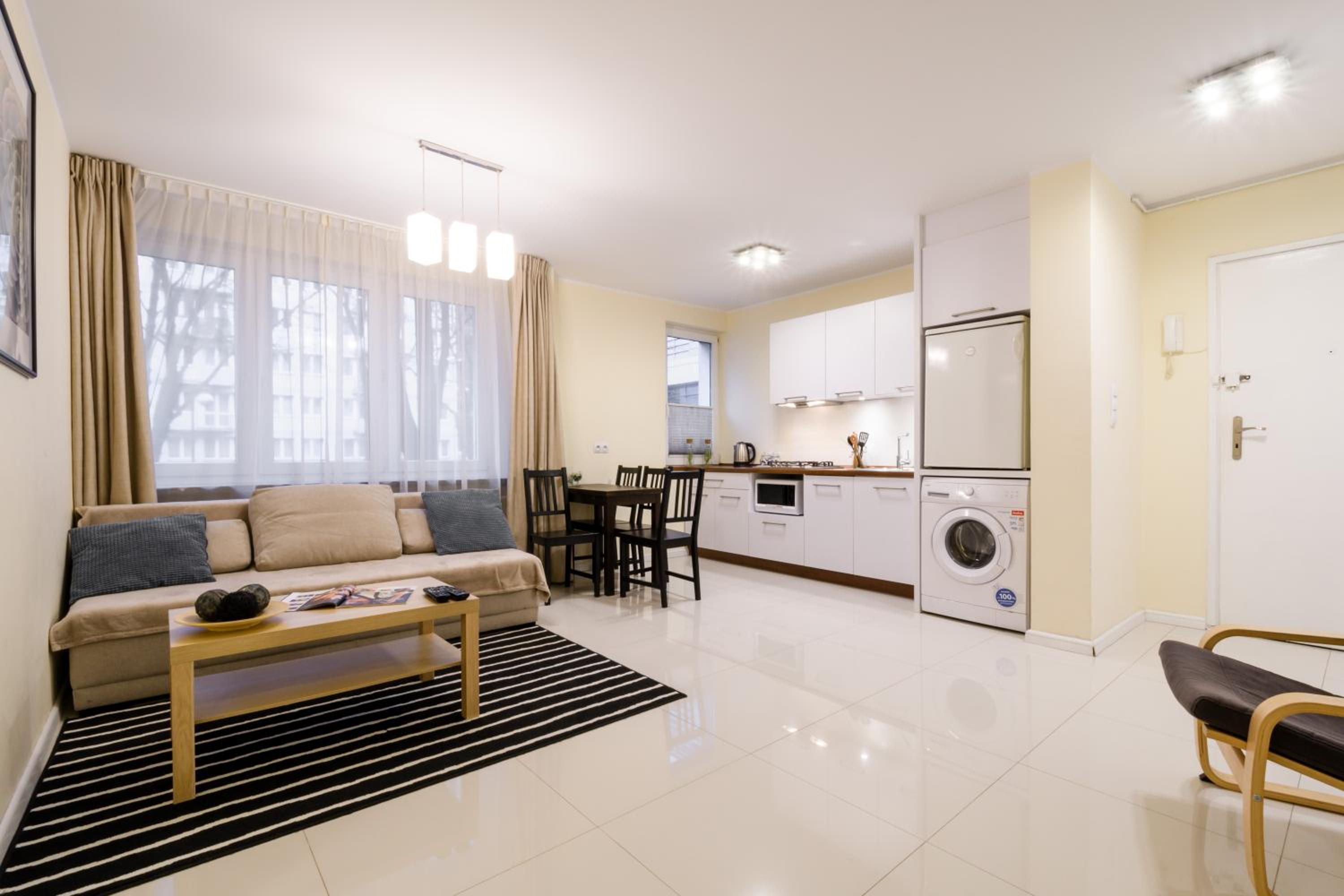 Budgetplus Key Apartaments Pańska view 5