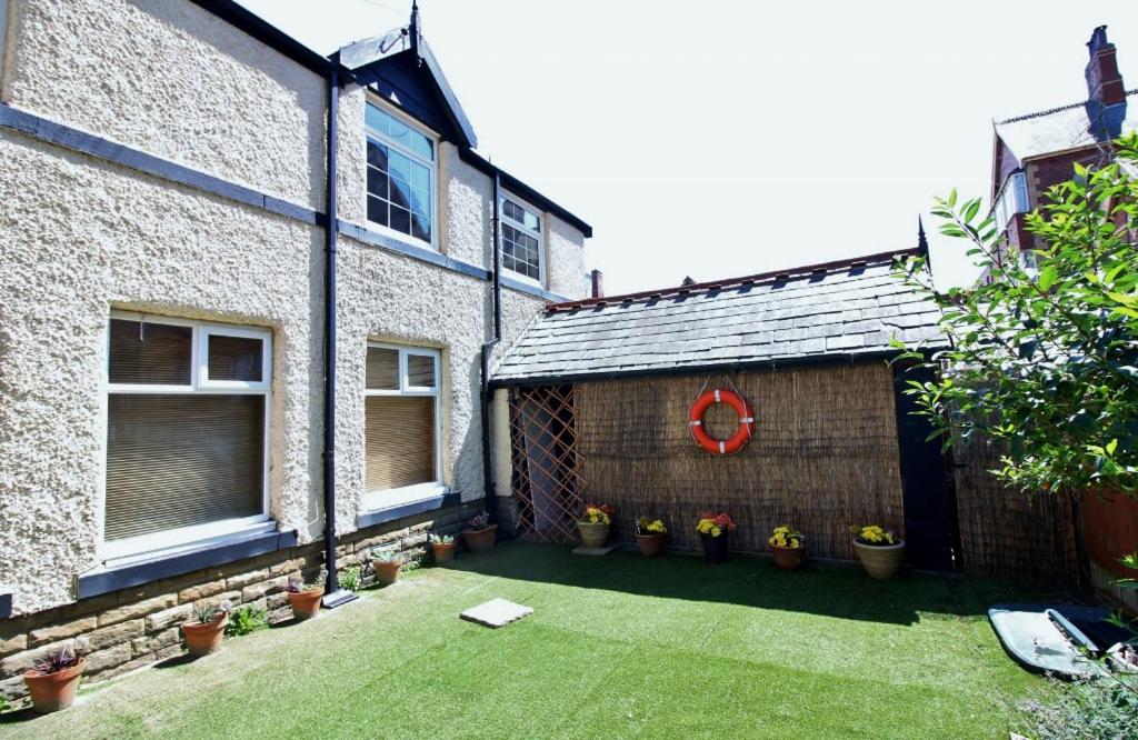 The Coach House Apartment view 3