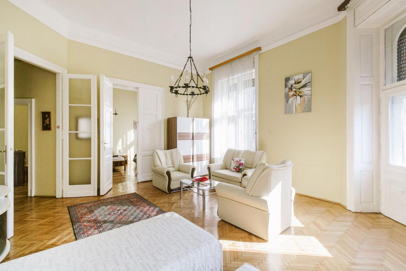 Chain Bridge apartment view 4