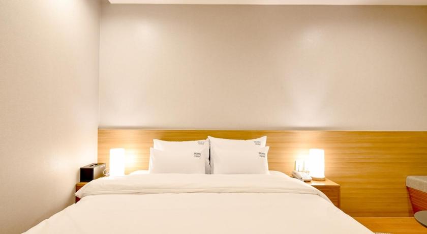 Blanc Business Hotel
