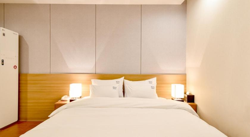 Blanc Business Hotel