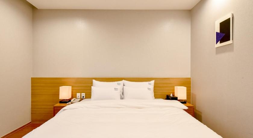 Blanc Business Hotel