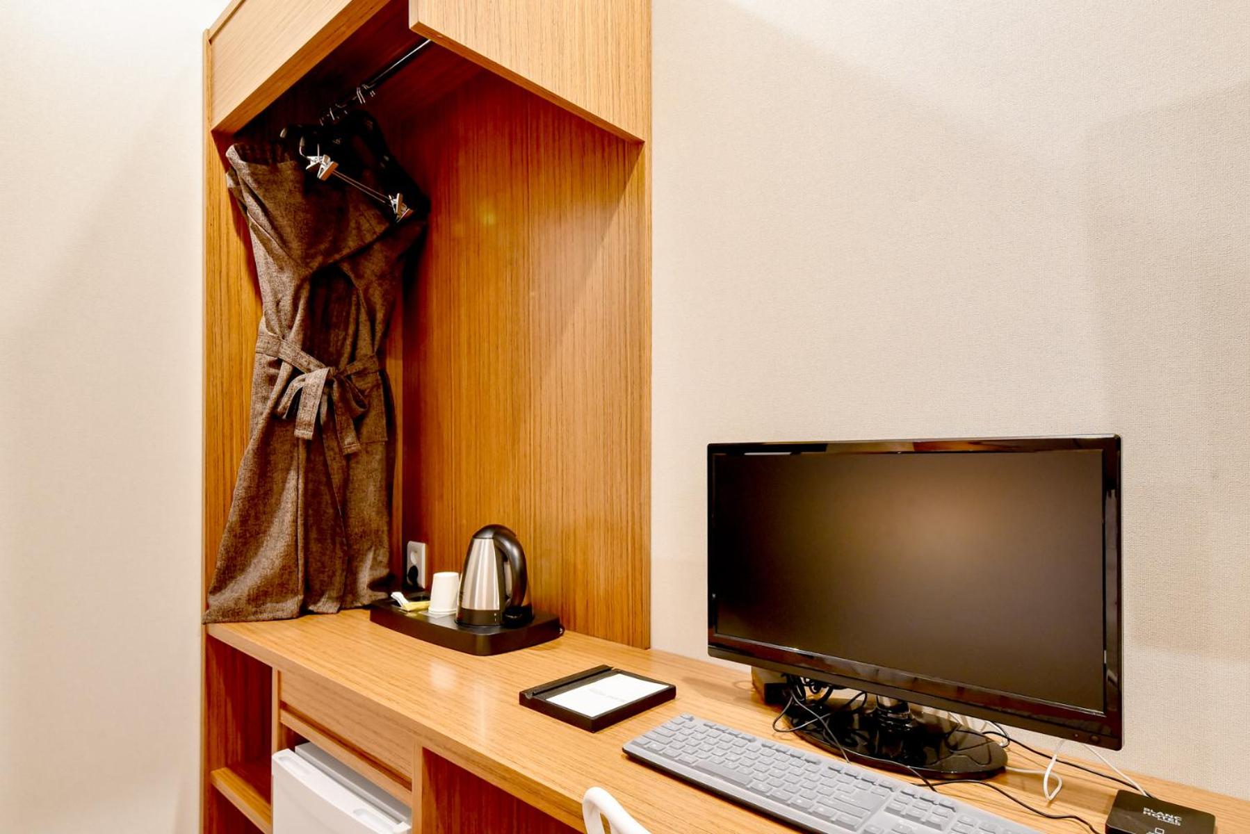 Blanc Business Hotel
