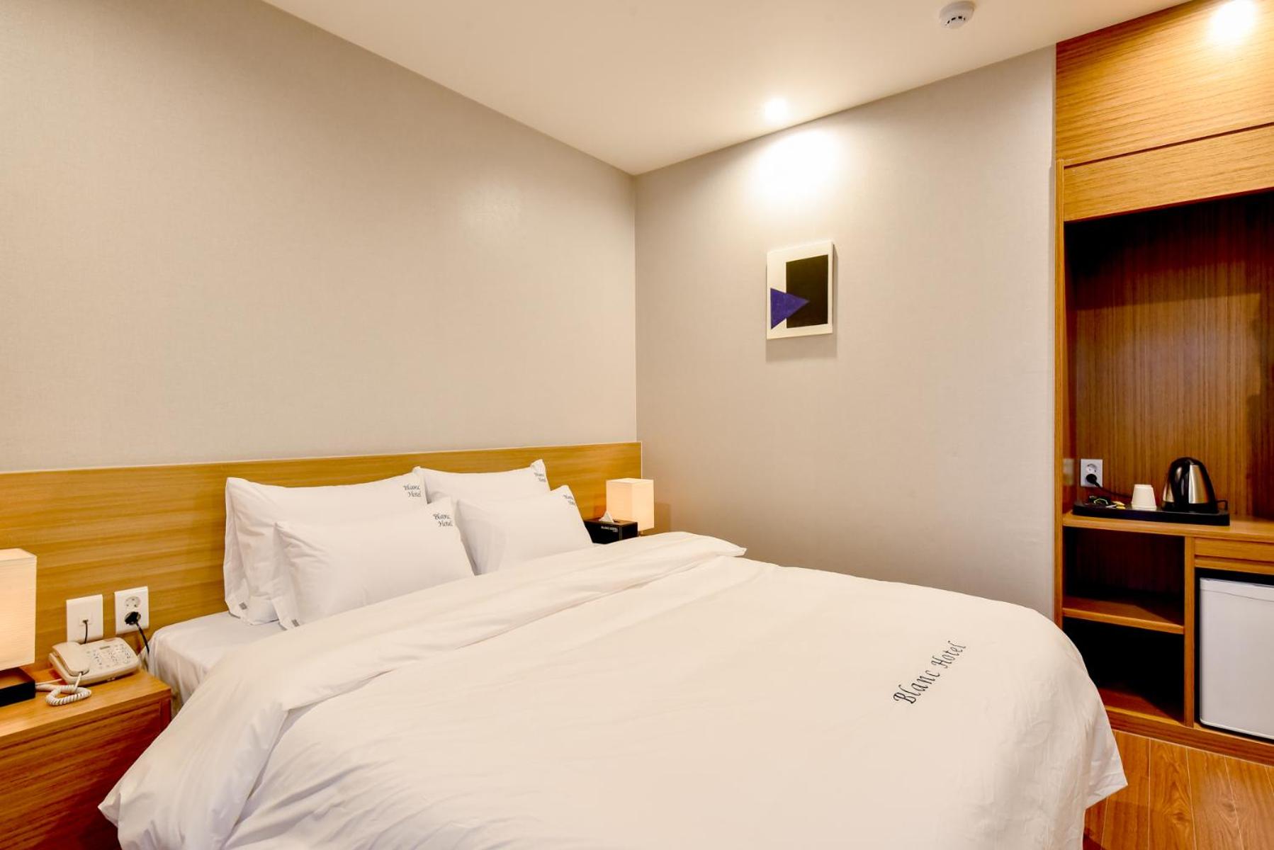 Blanc Business Hotel