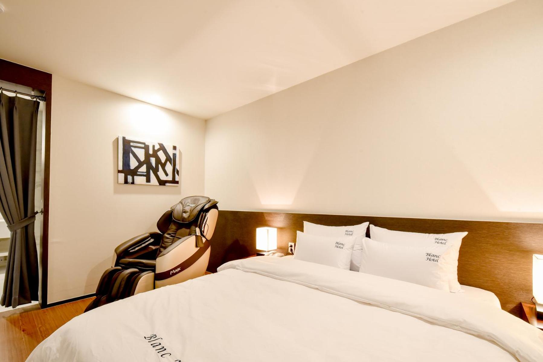 Blanc Business Hotel