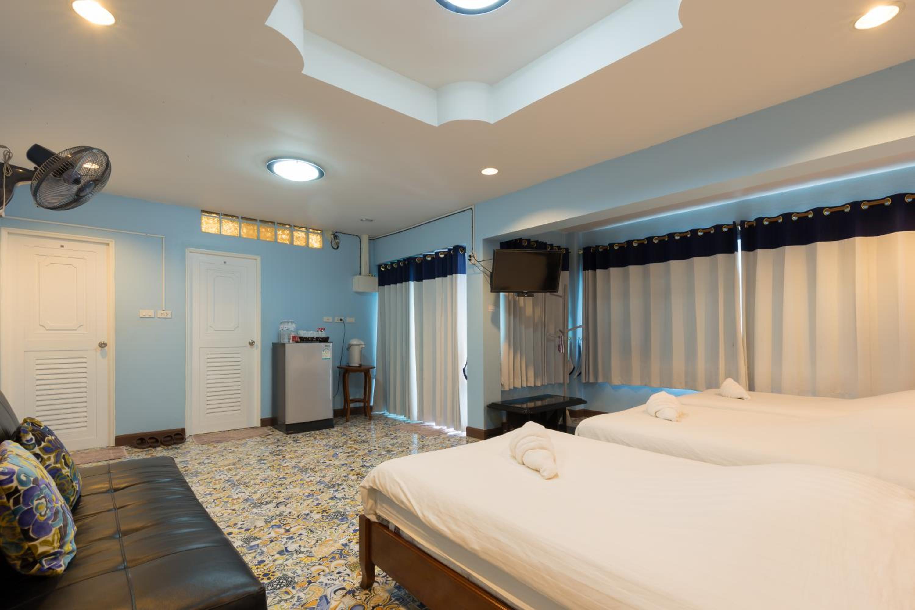 Mhork Buri Resort