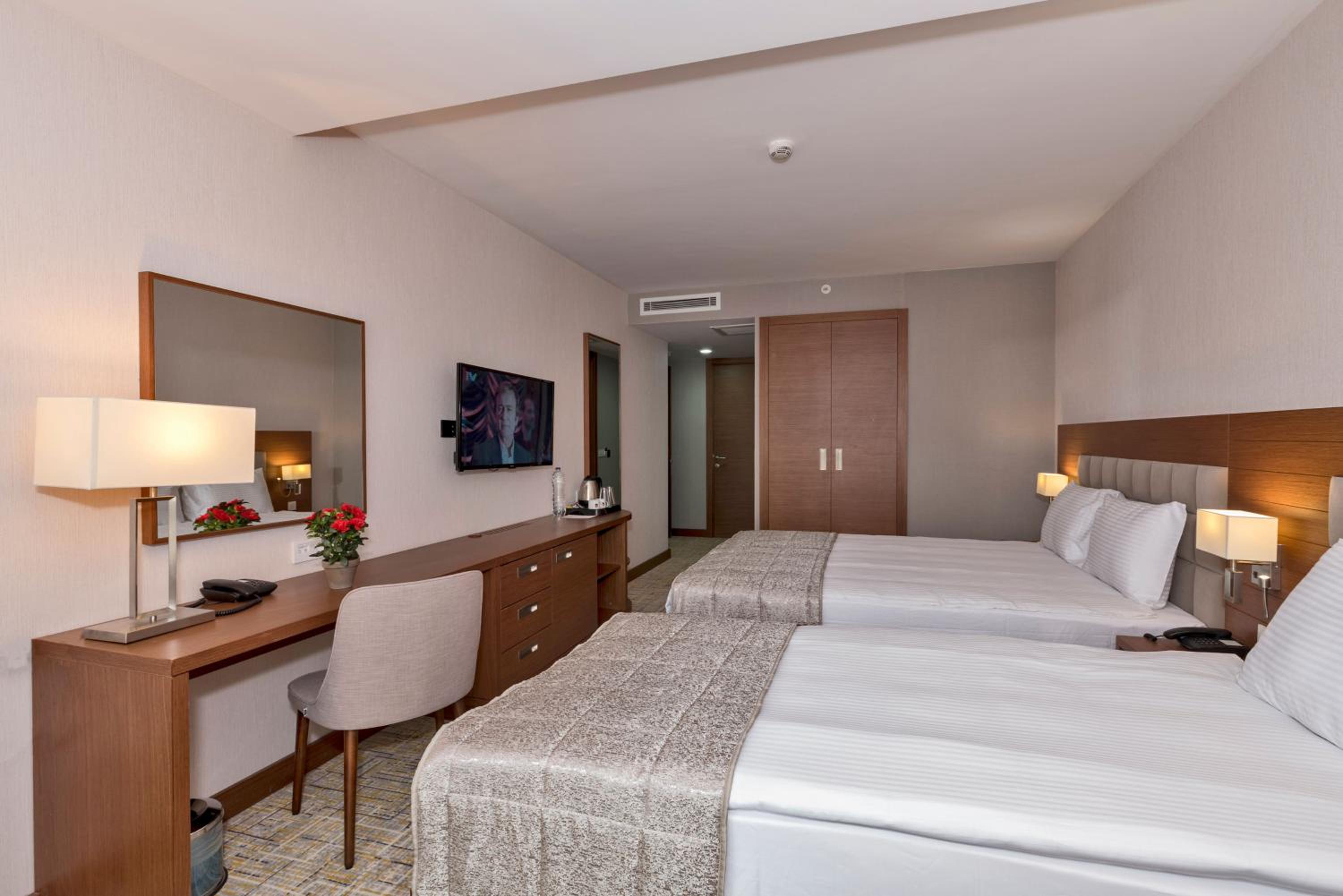 Land Park Otel - Image 56