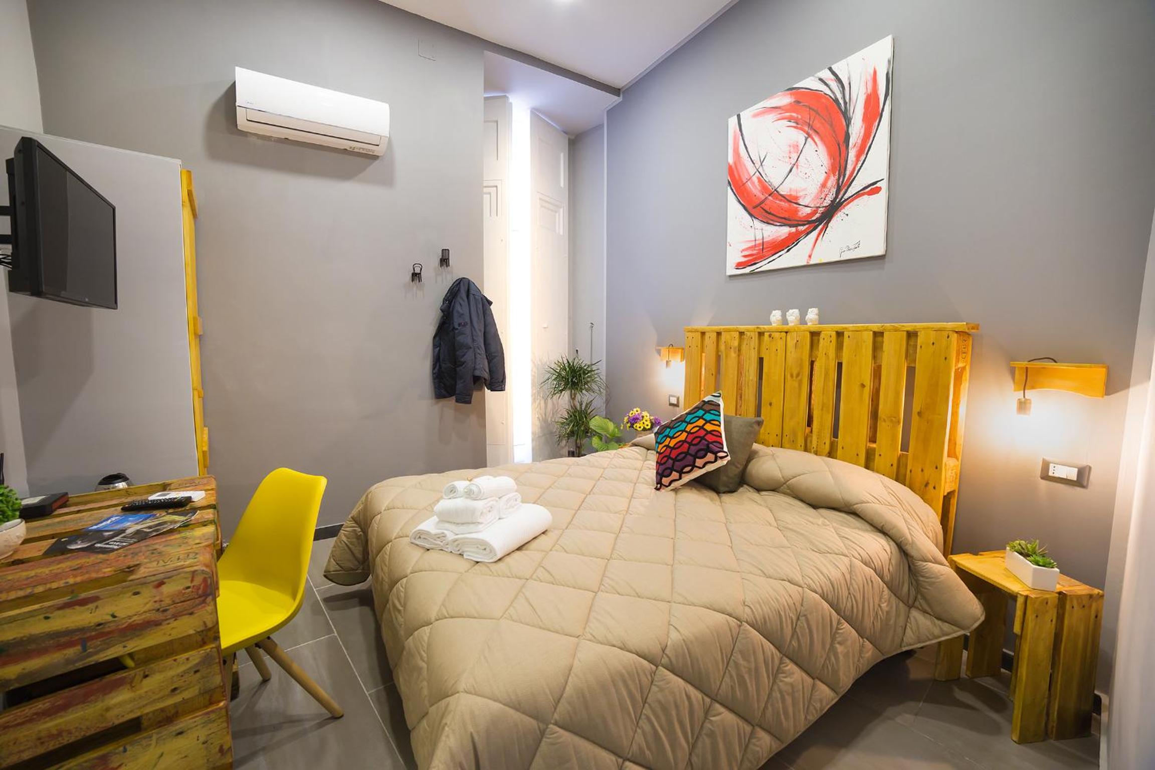 Le 4 Stagioni Dante's Suites H Napoli Centro, by ClaPa Group