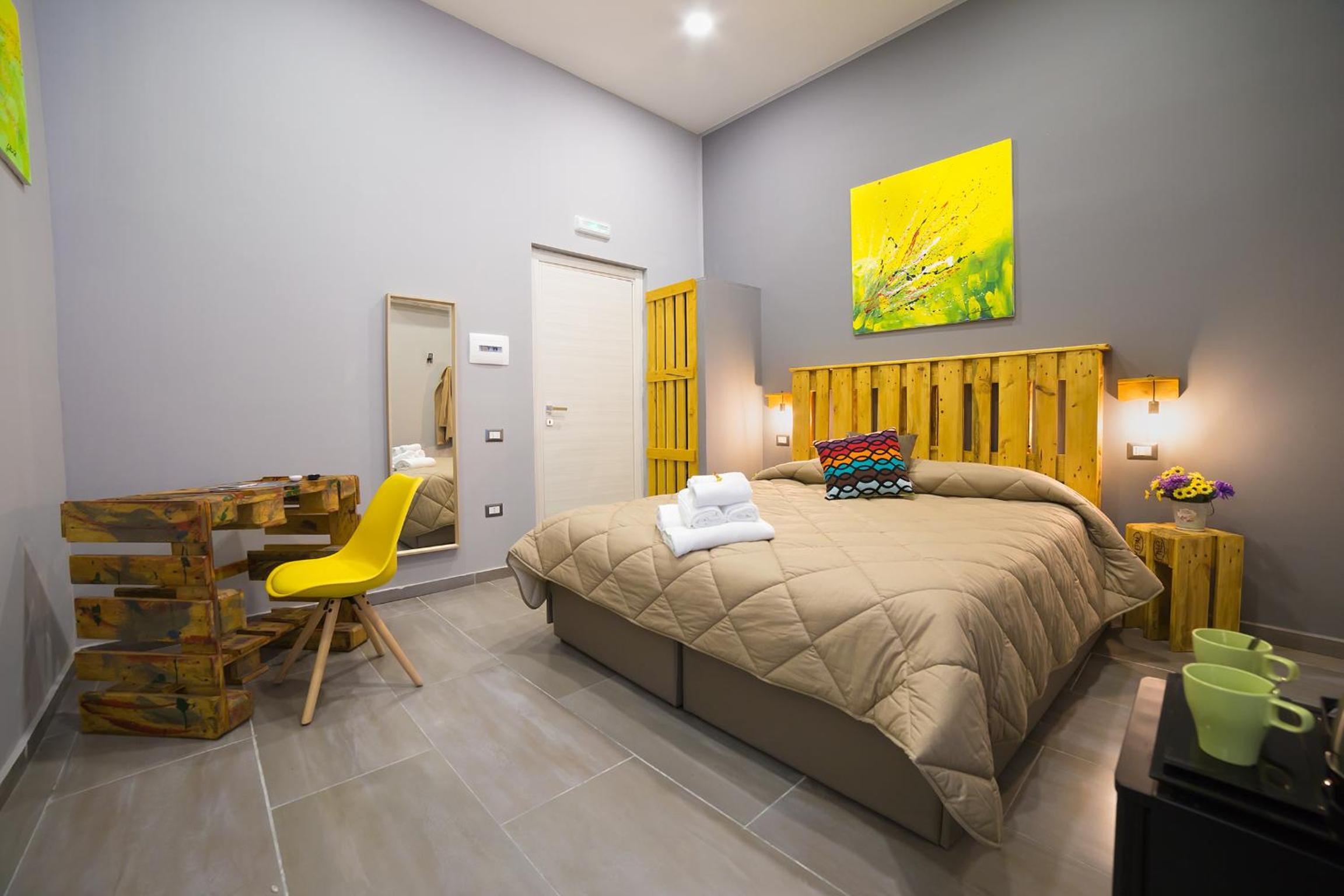 Le 4 Stagioni Dante's Suites H Napoli Centro, by ClaPa Group
