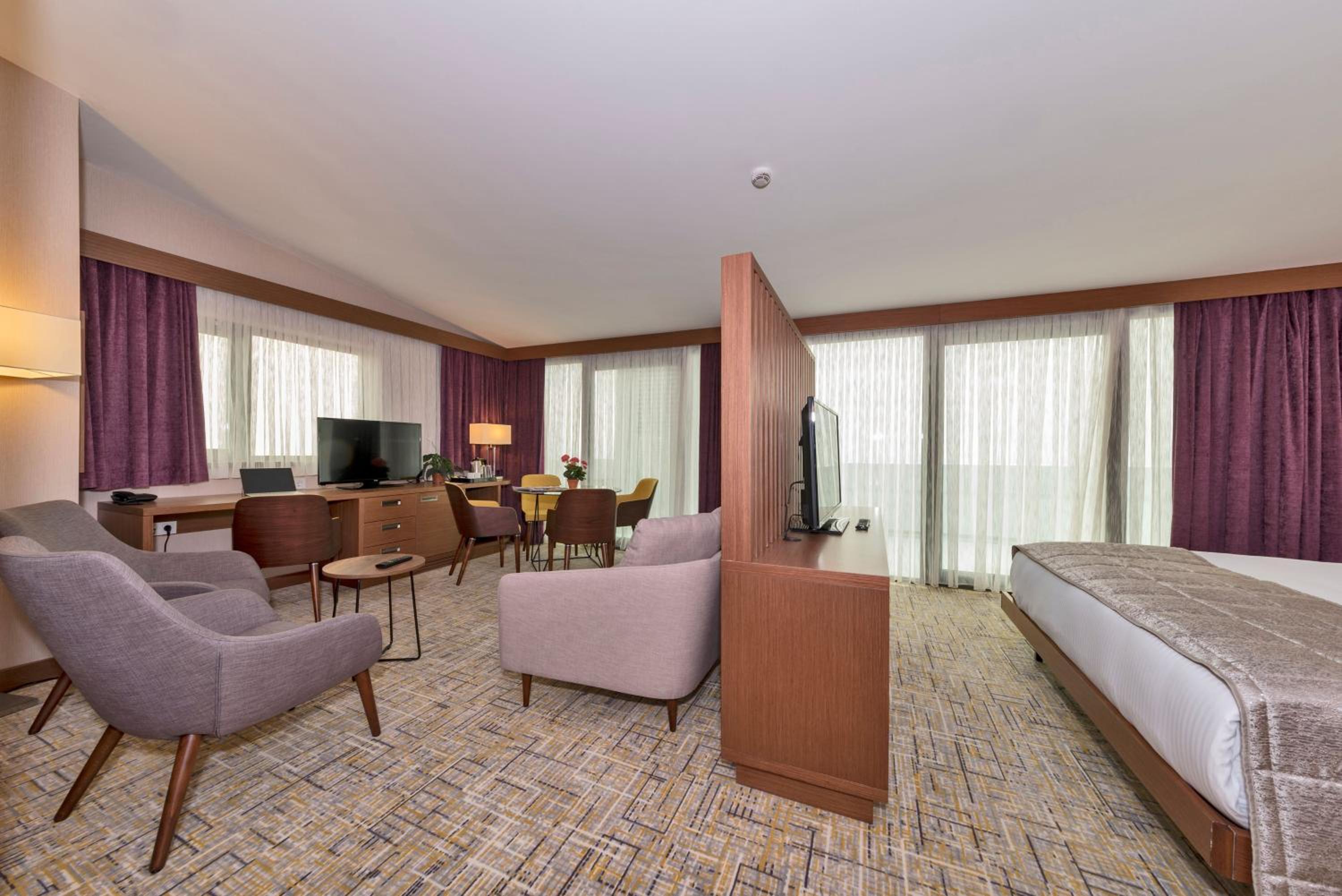 Land Park Otel - Image 27