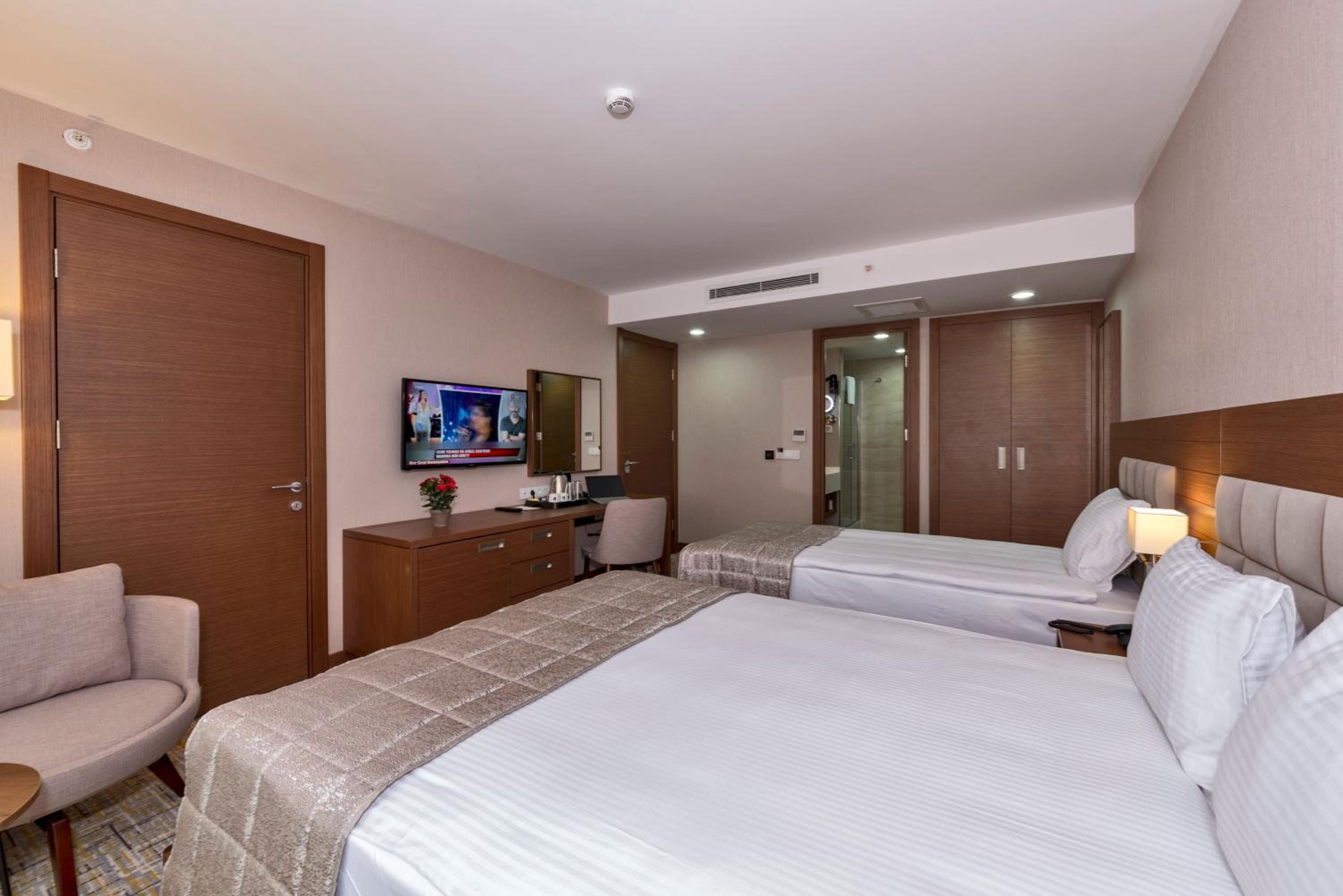 Land Park Otel - Image 22