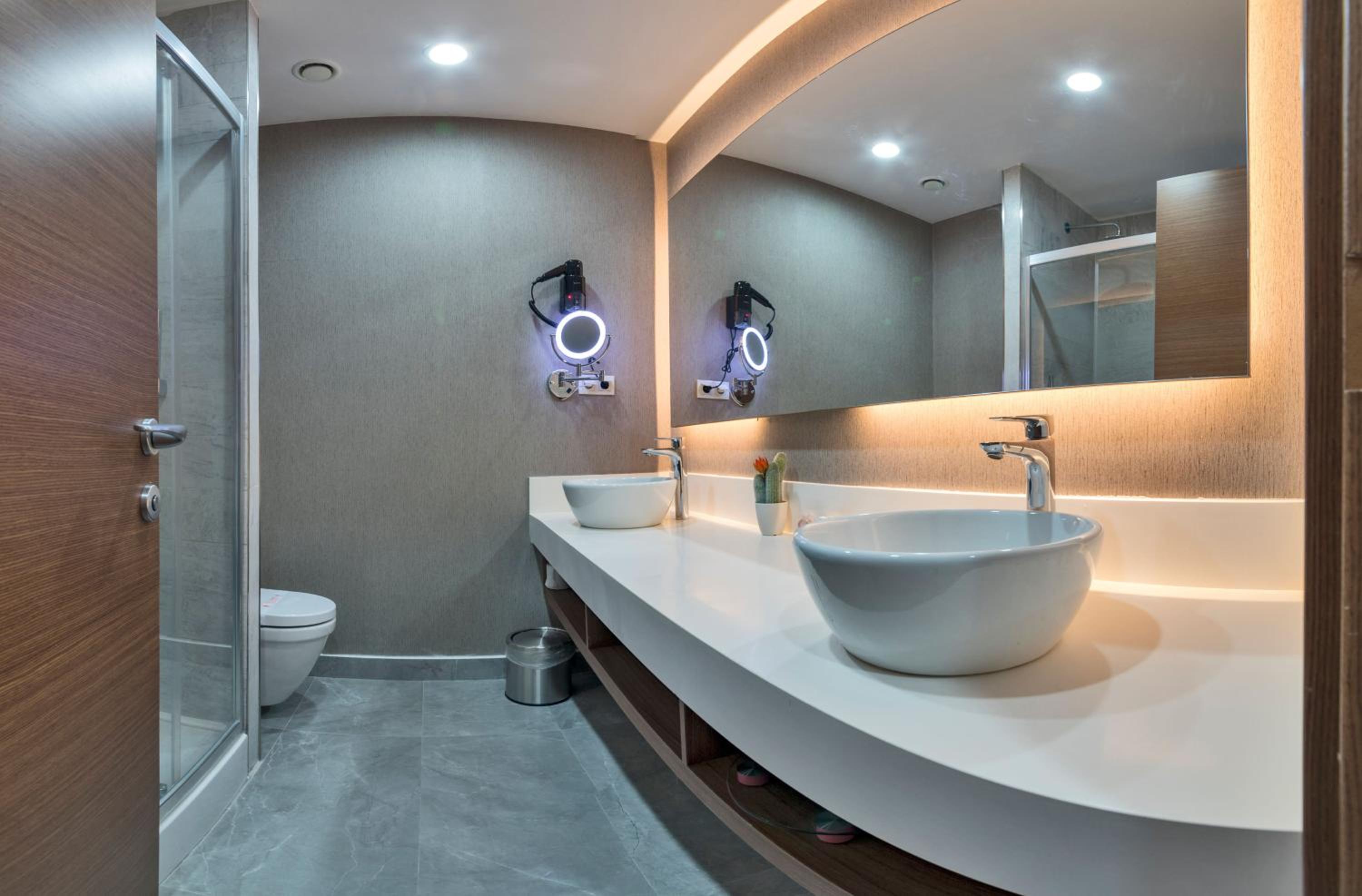 Land Park Otel - Image 20