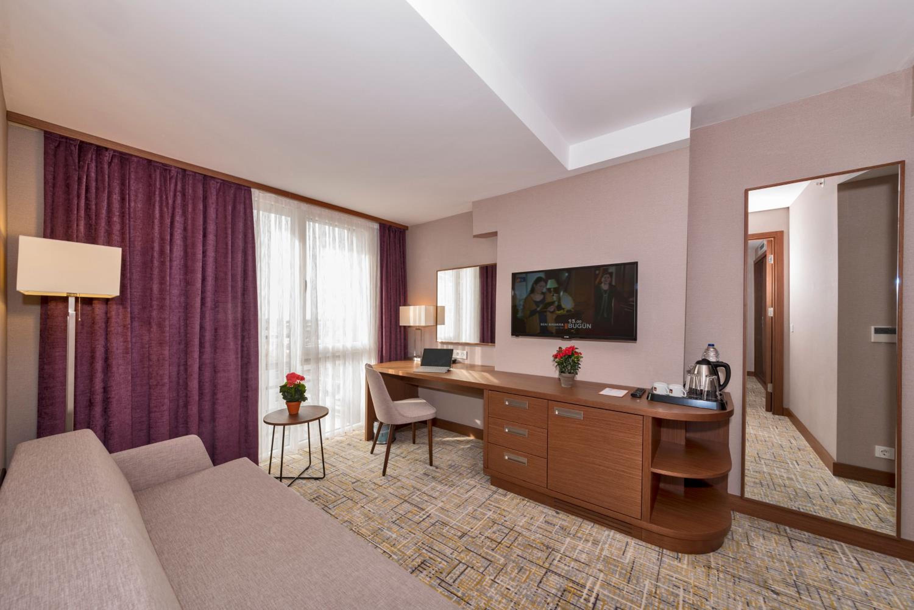 Land Park Otel - Image 21