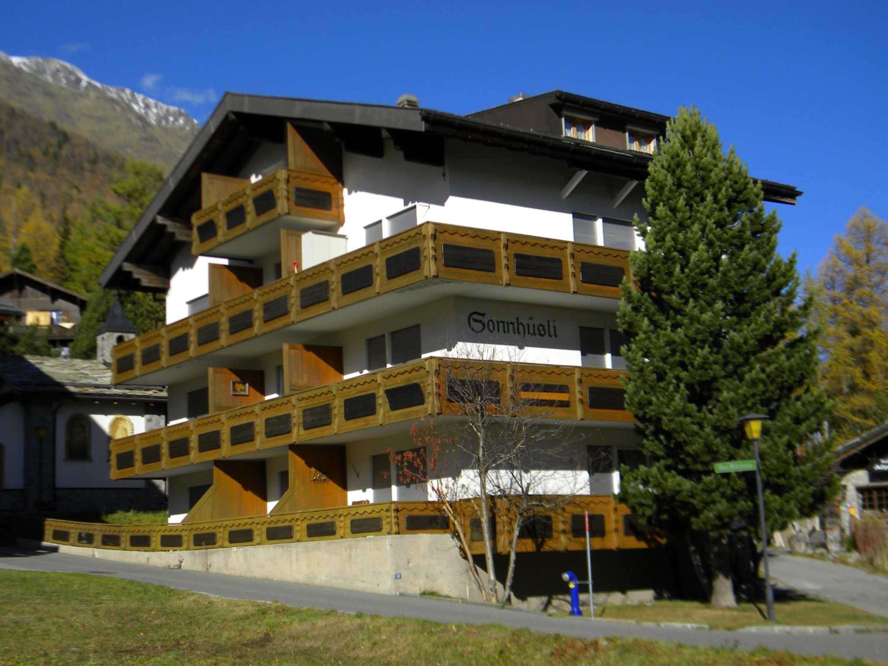 Photo 12