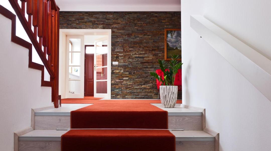 Residence Arx & Wellness Self Check-in