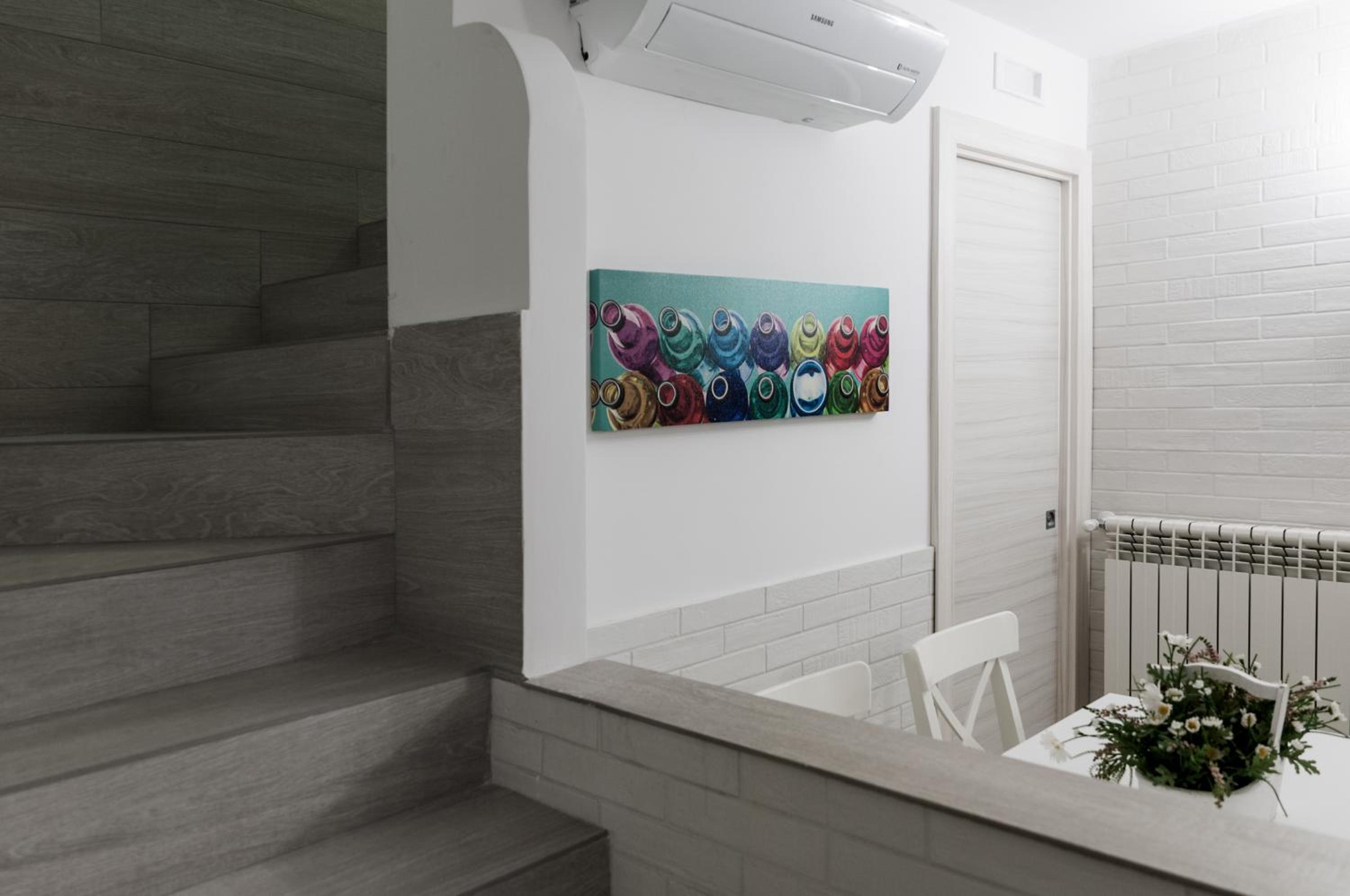 Chiatamone Seaside Suite