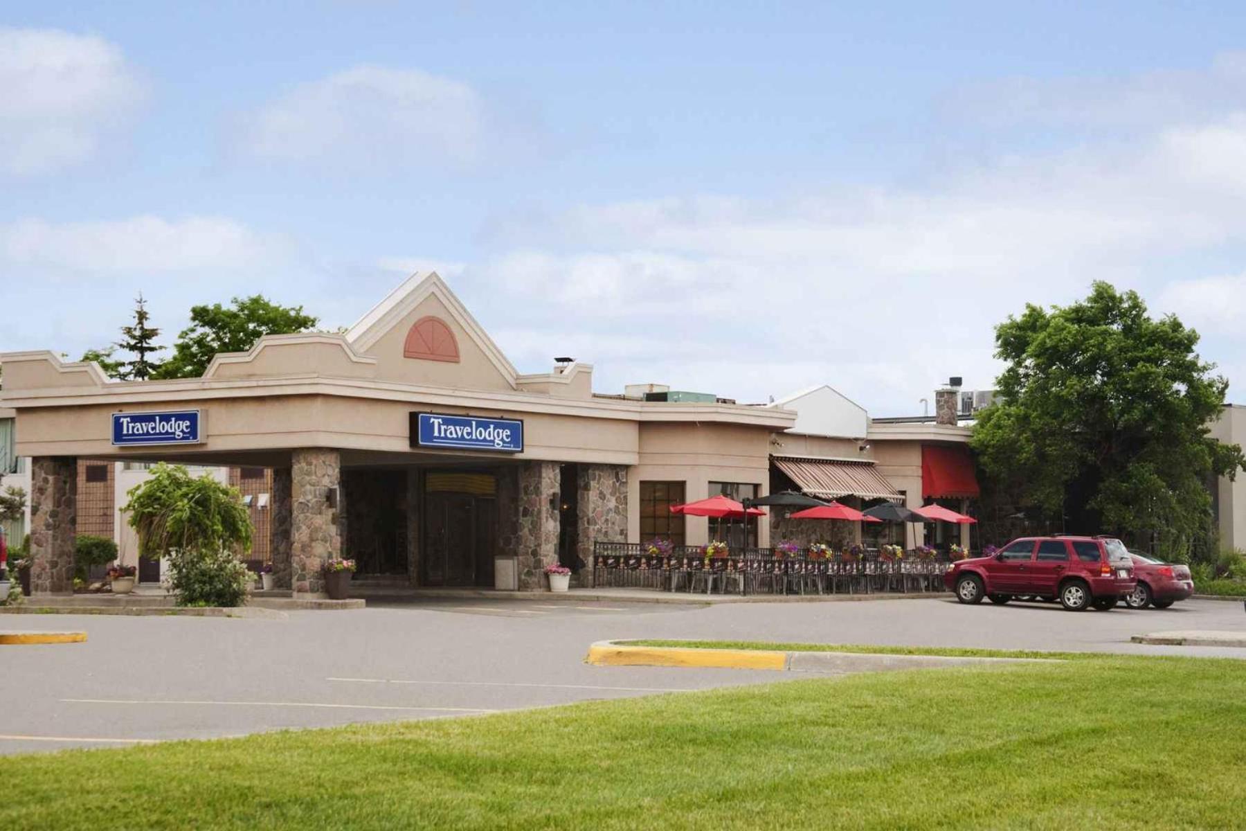 Cambridge Vacations - Travelodge by Wyndham Cambridge - Waterloo - Property Image 2