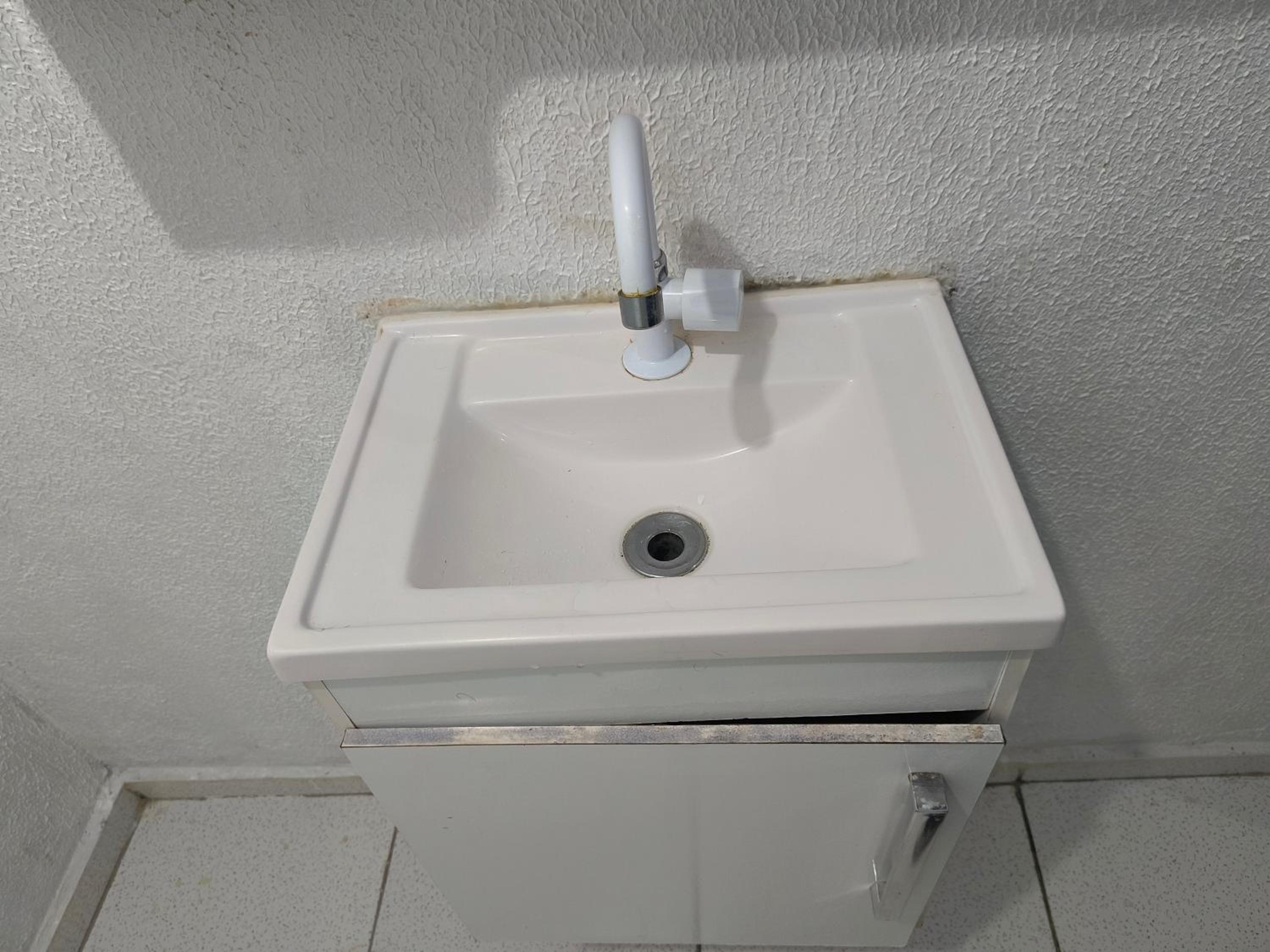 Quarto com Suíte Próximo a estação São Judas