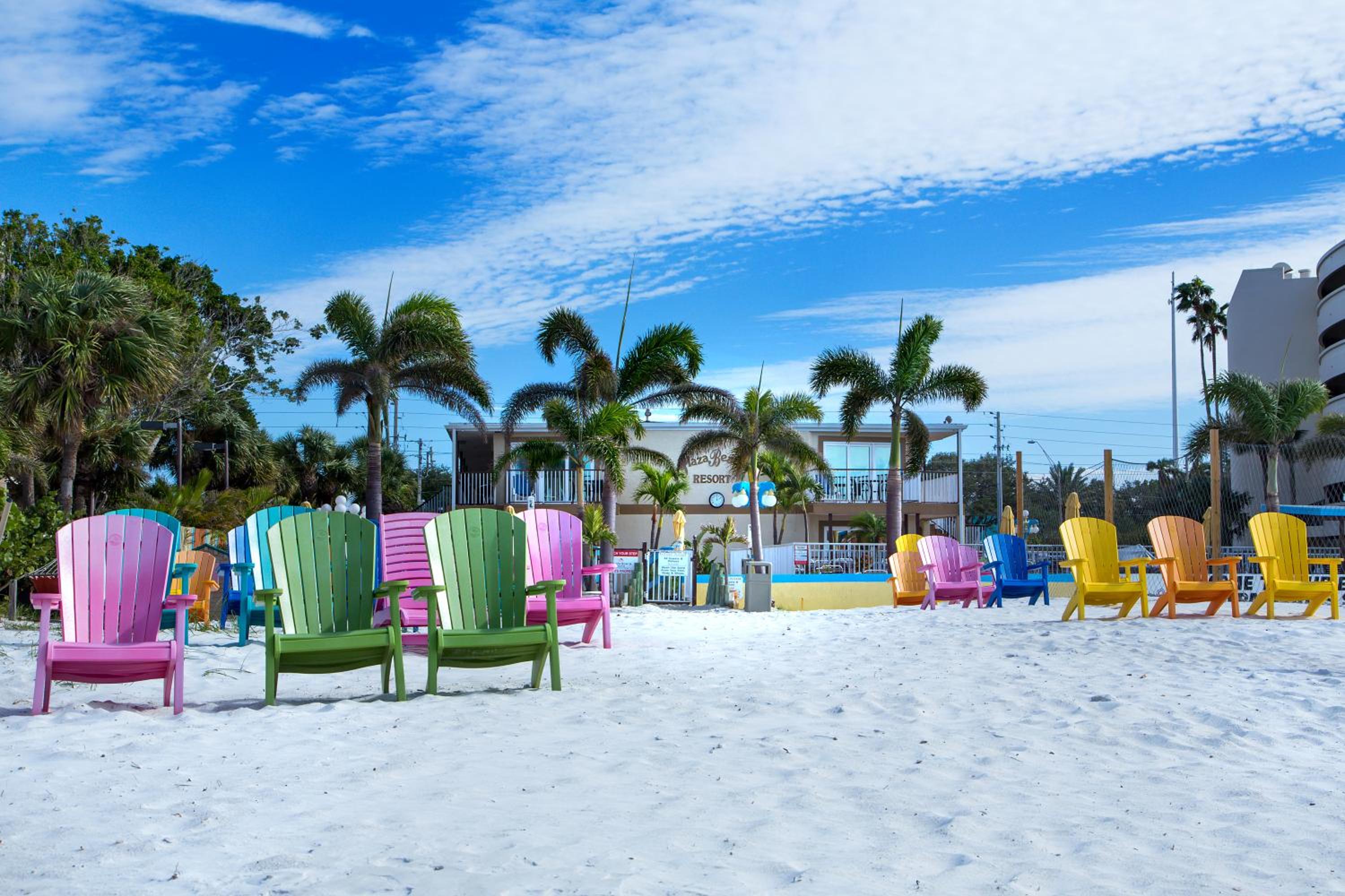 Plaza Beach Hotel - Beachfront Resort