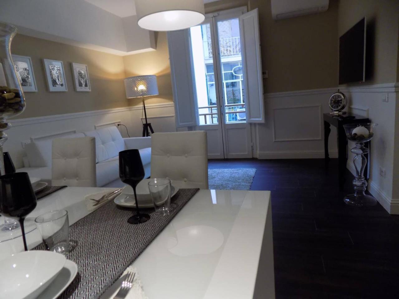 Hs4U The Romantic Luxury apartment view 4