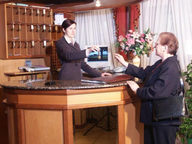 Photo 32